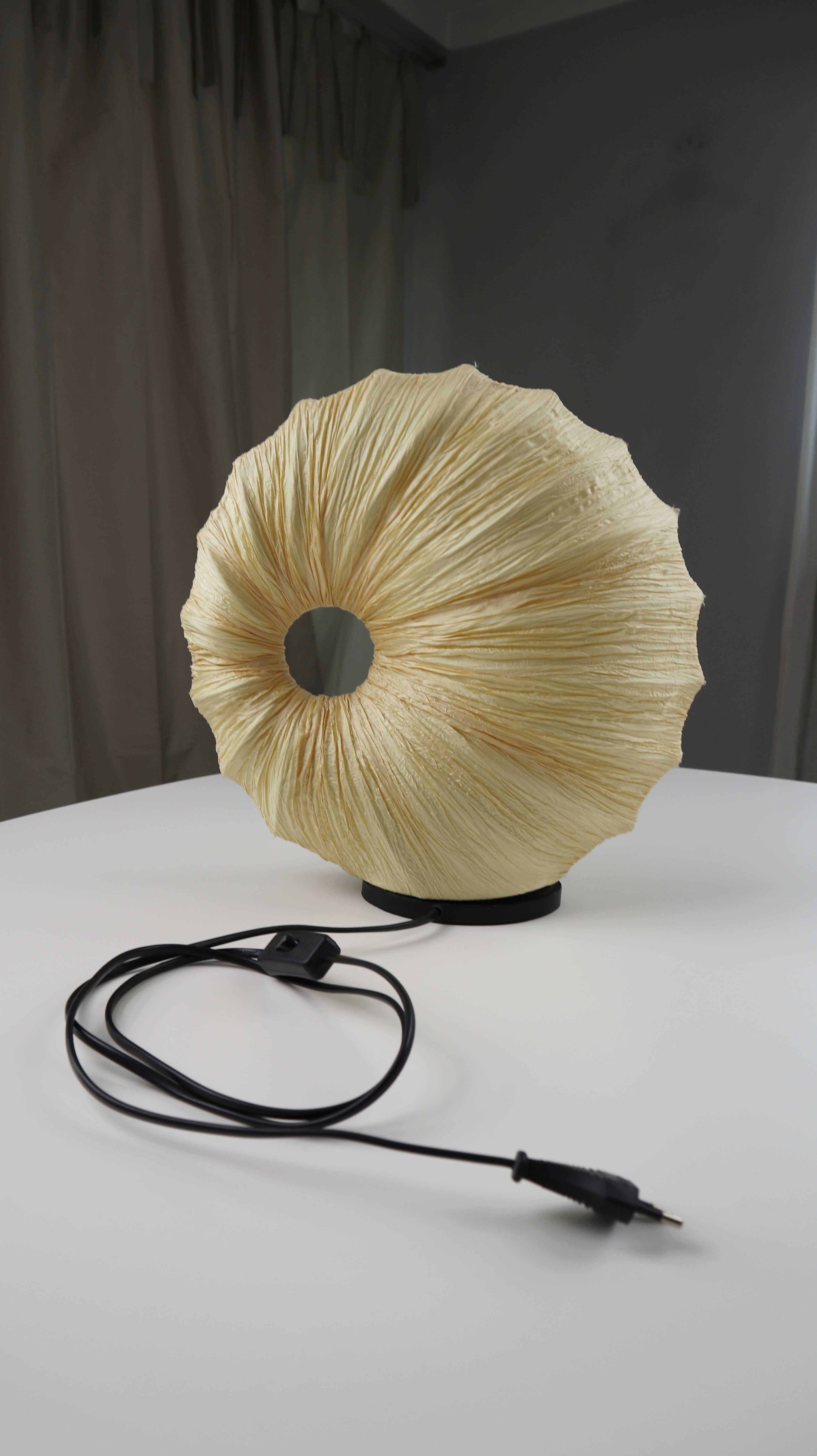 Design Tischlampe Creme Beige Muschel rund Nachtlicht