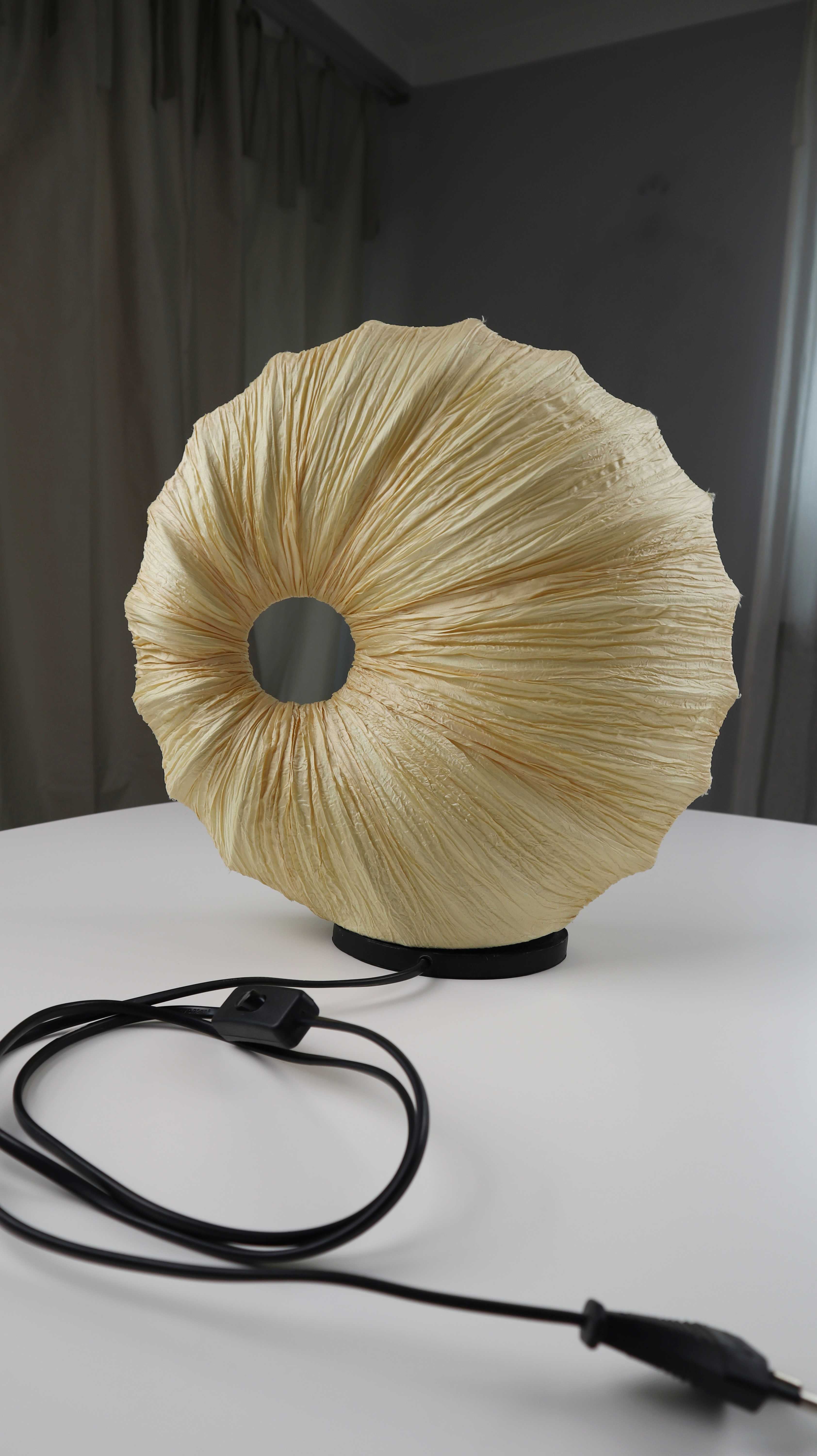 Design Tischlampe Creme Beige Muschel rund Nachtlicht