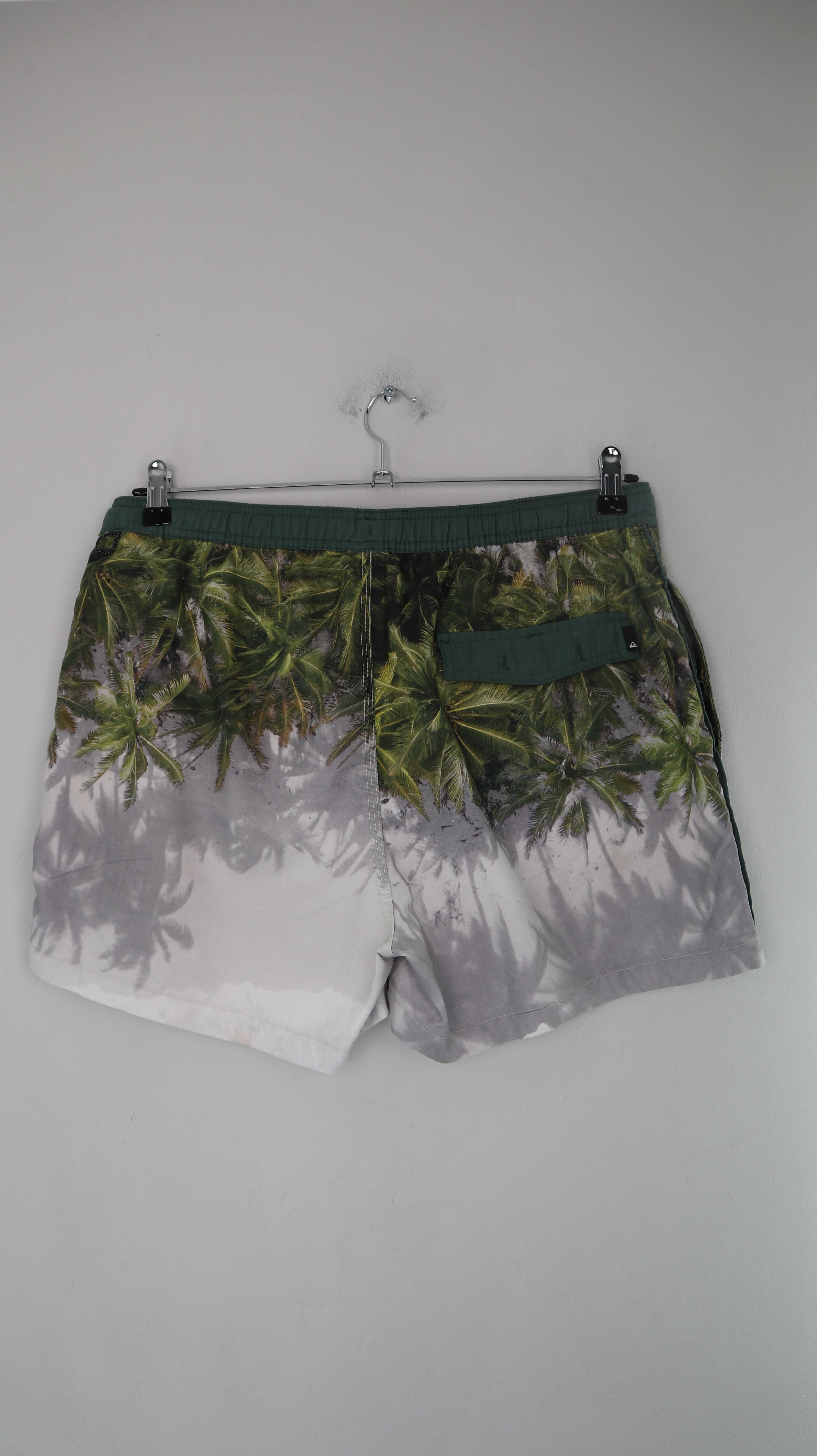 Quicksilver Shorts Kurze Hose L grün Palmen Badehose Schwimmhose