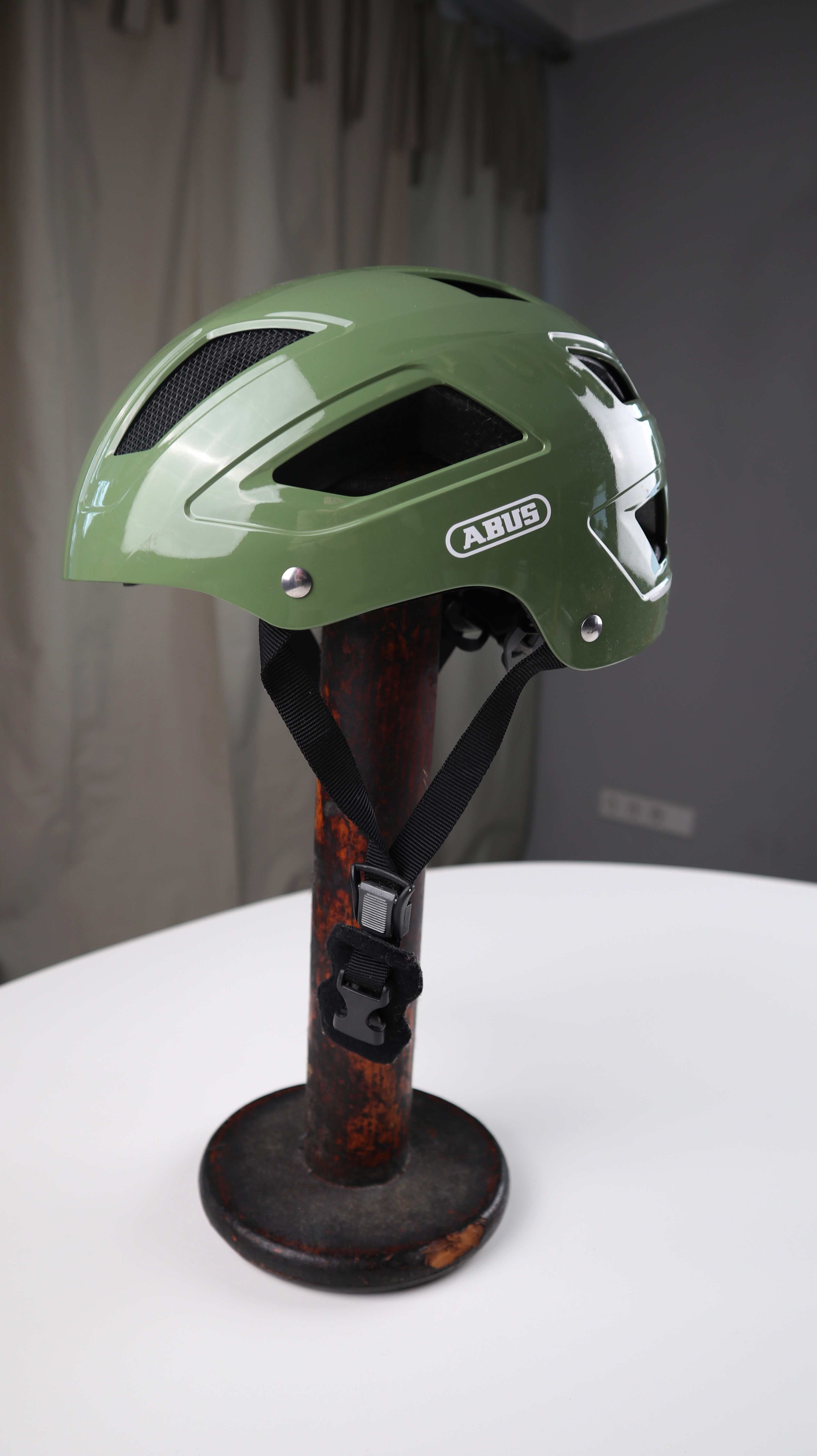 Abus Helm Hyban 2.0 Licht 52-58 Fahrradhelm Grün