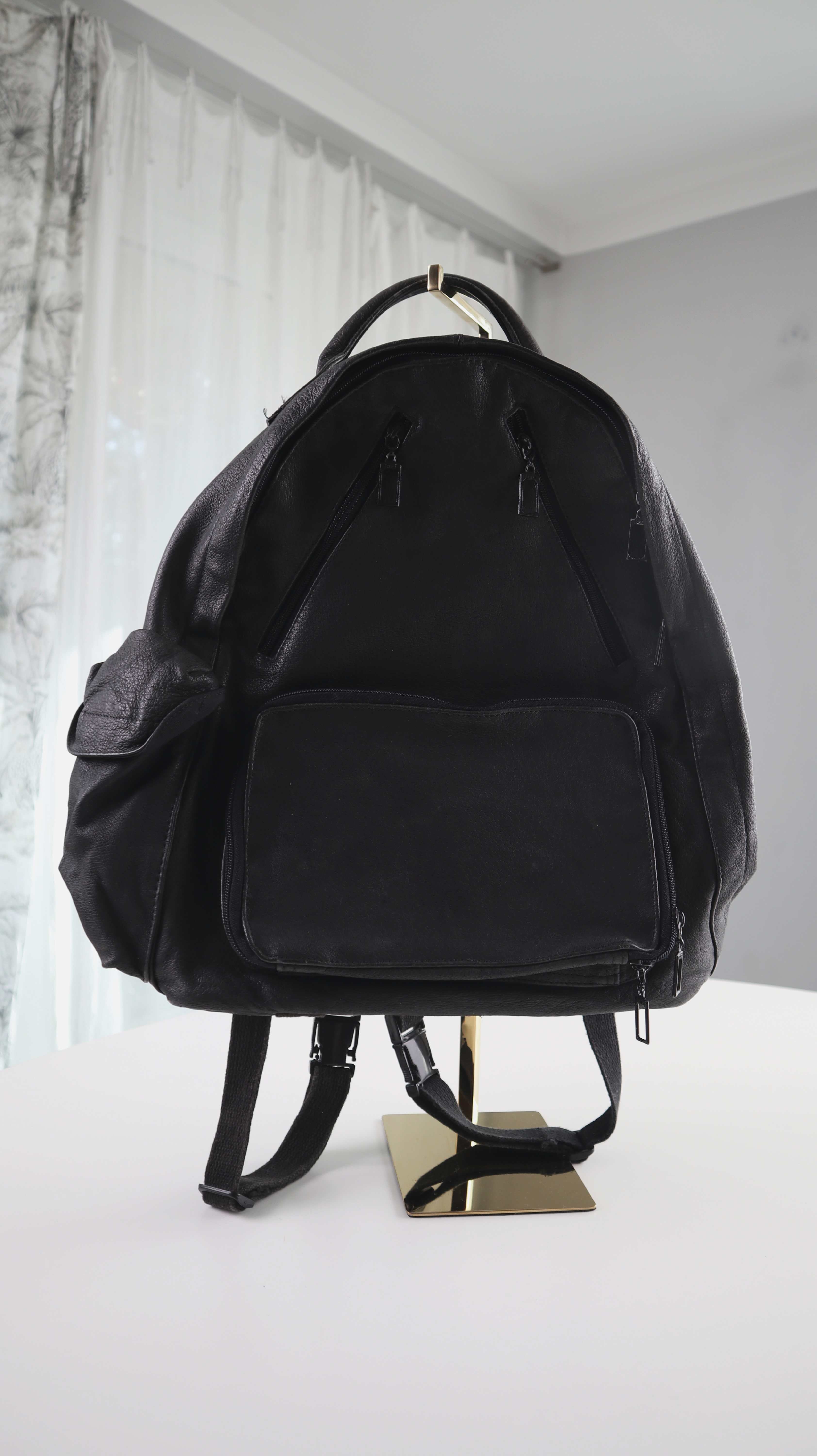 True Vintage Rucksack Lederrucksack schwarz Tasche Leder basic