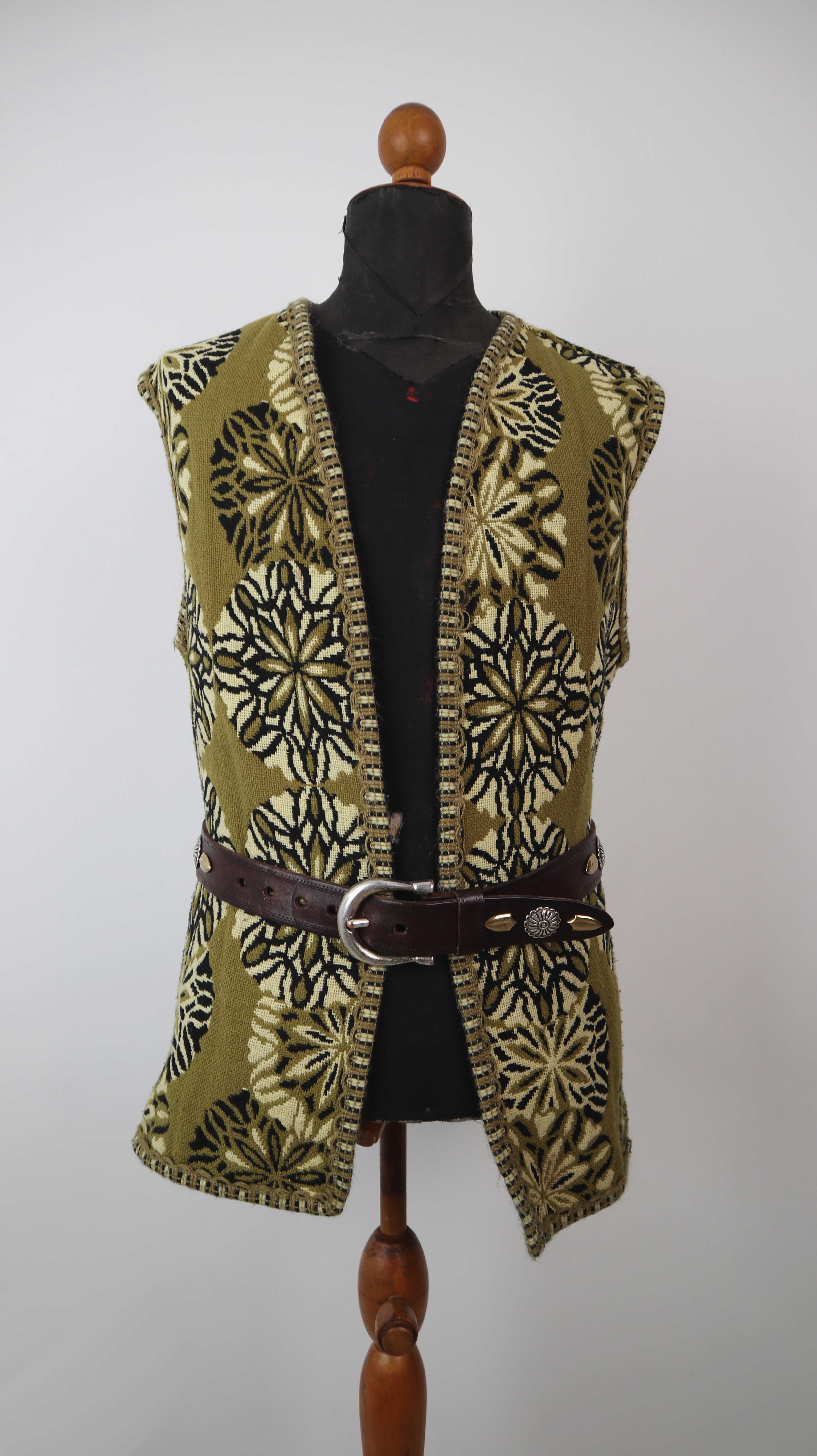 True Vintage Weste Grün Wolle Wollweste 38 M Hippie Folklore