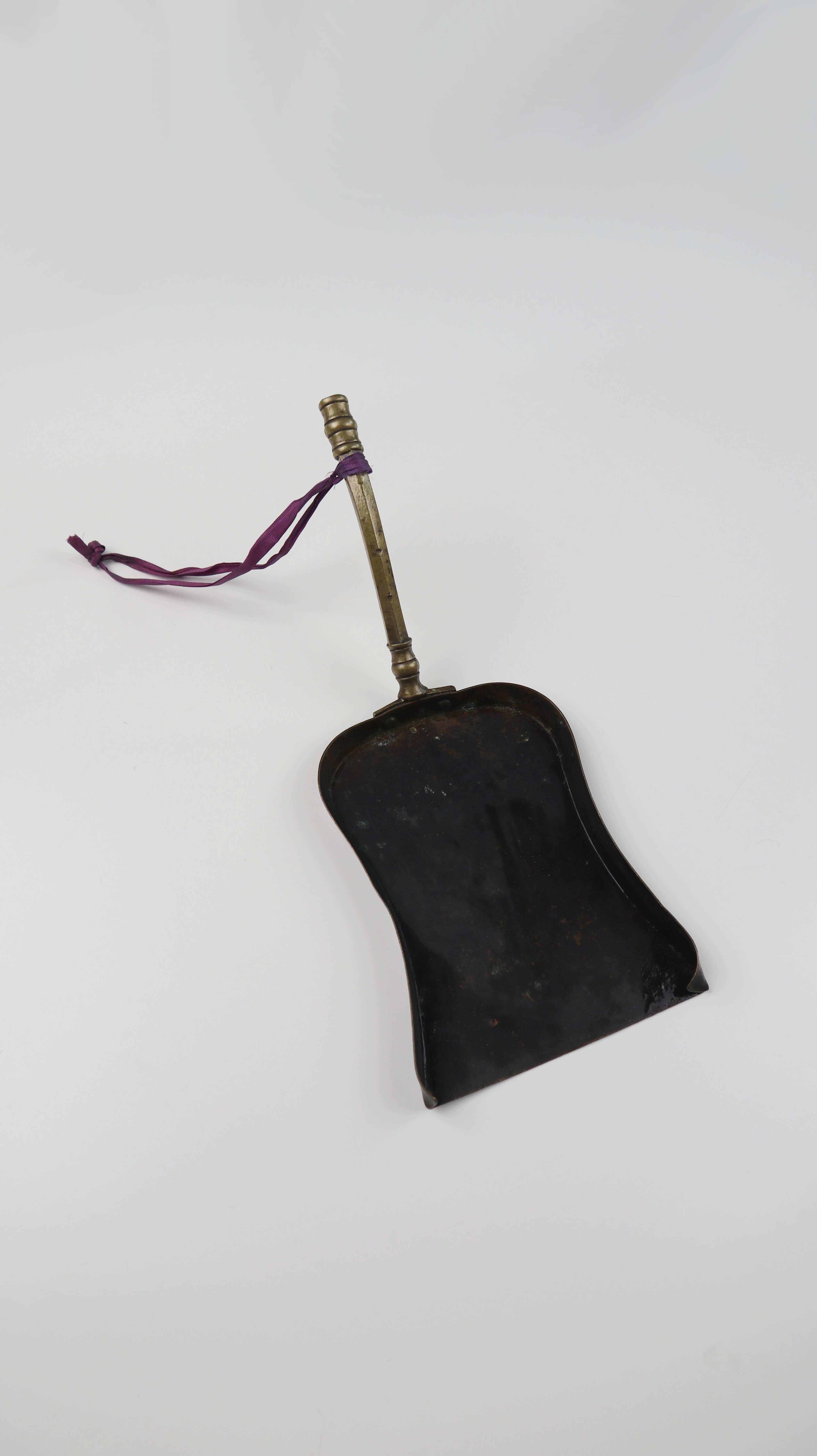 Alte Kohleschaufel Metall antike Ofenschaufel Kaminschaufel Kehrschaufel