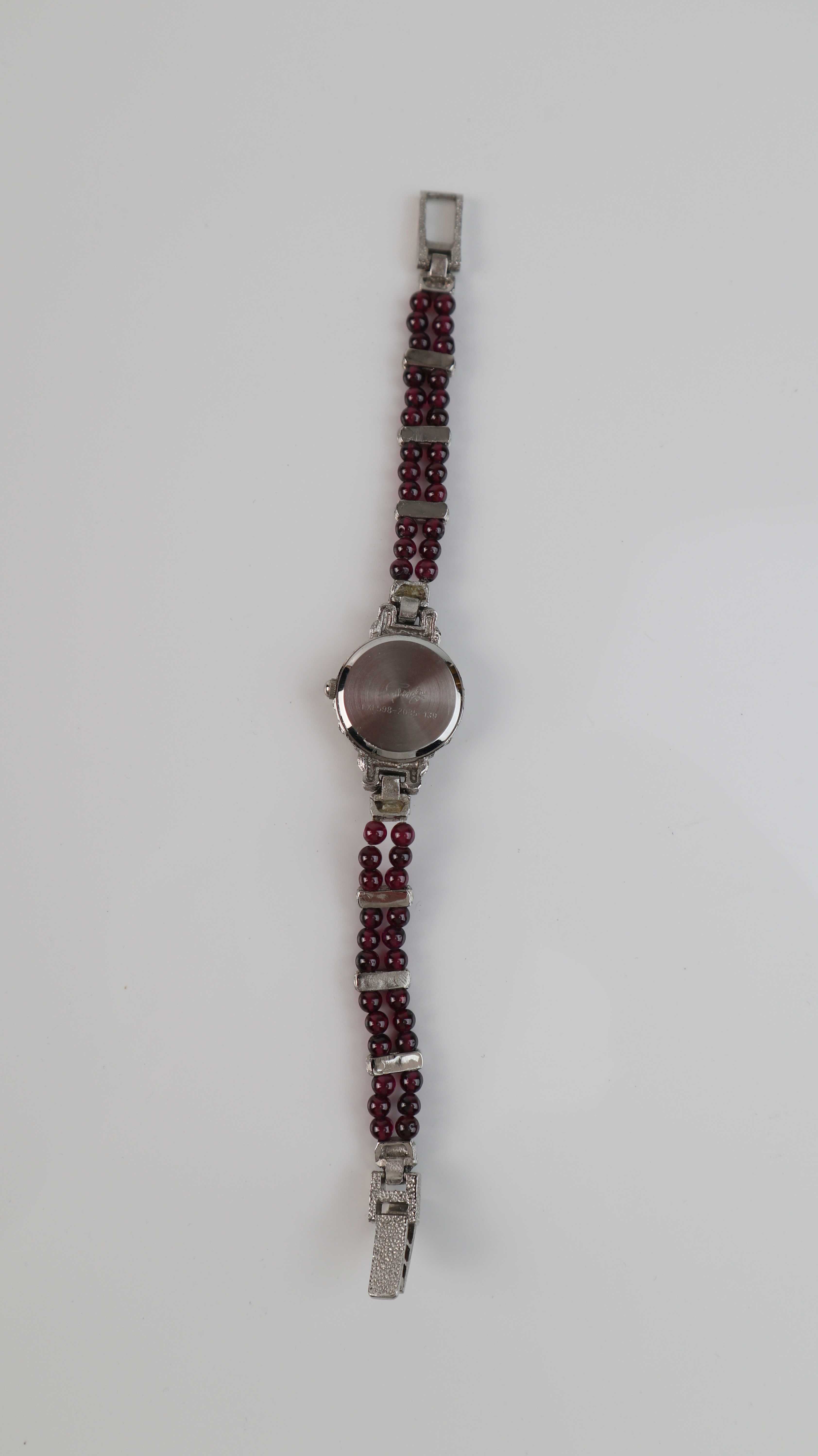 Avon Faberge Uhr Damenuhr Armbanduhr Quartz Granatsteine