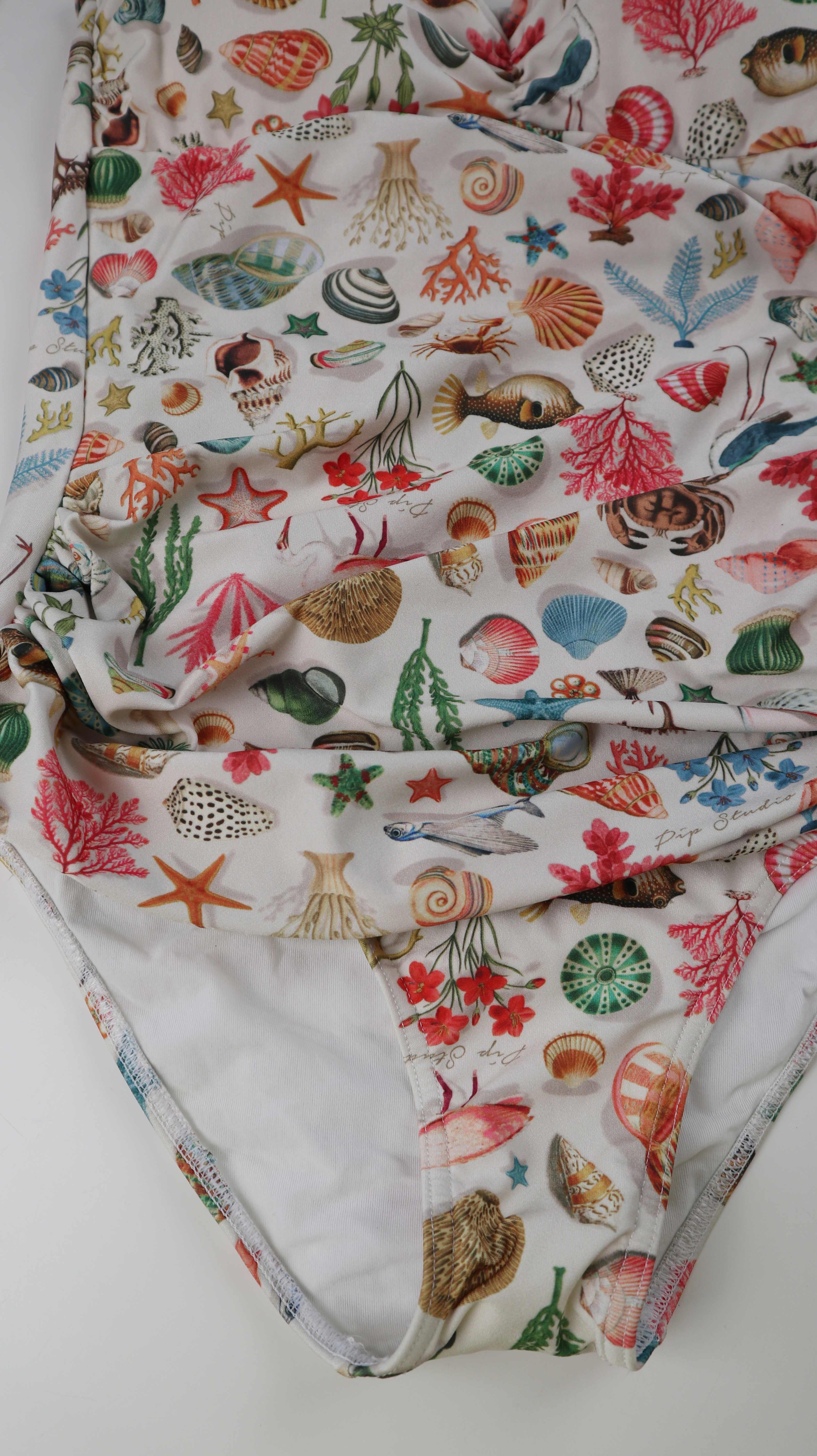 Badenazug 38 M Schwimmanzug Muscheln Meerestiere Creme Beige bunt