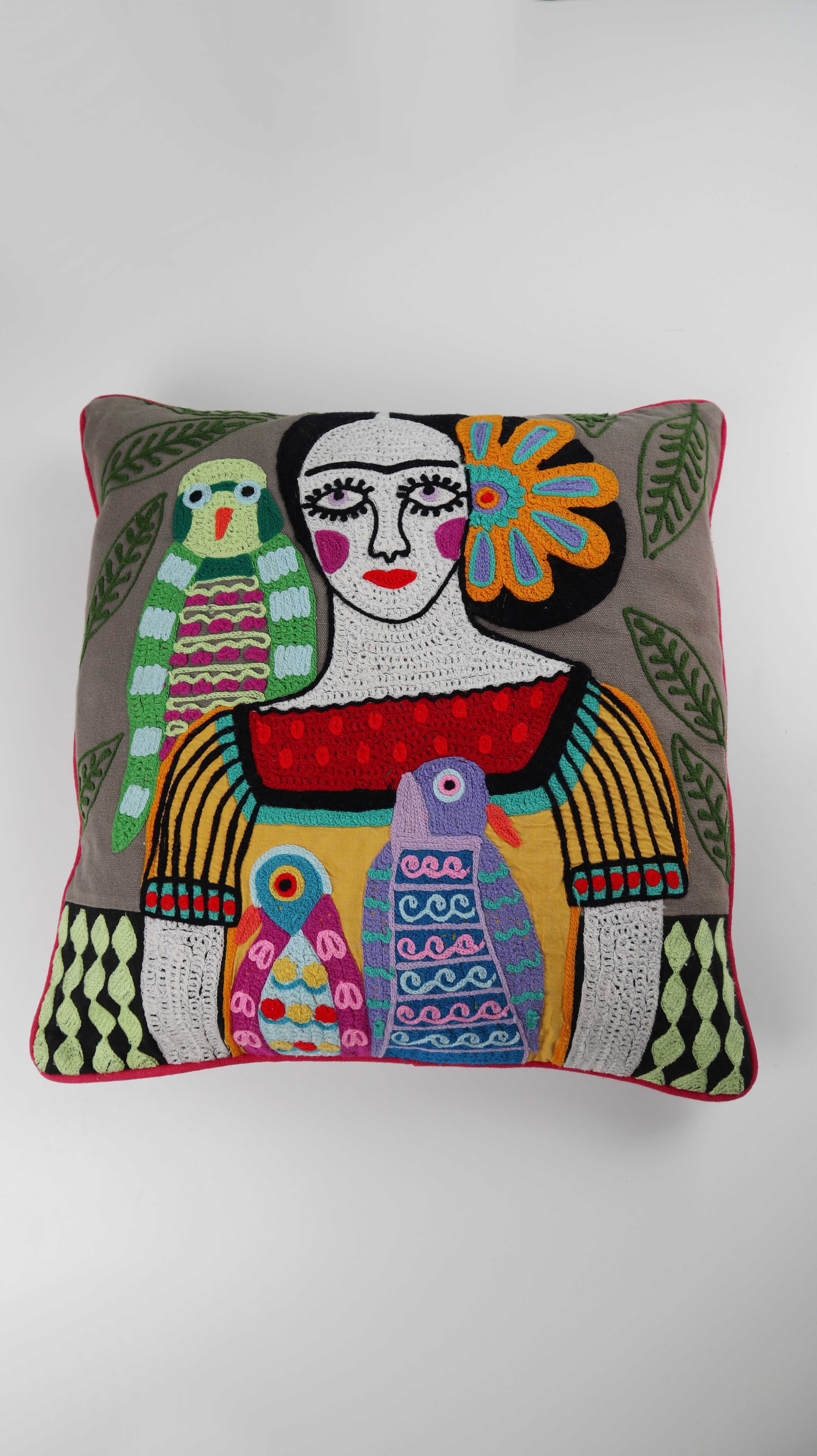 Vossberg Kissen bunt Frida Kahlo 45 x 45 bestickt
