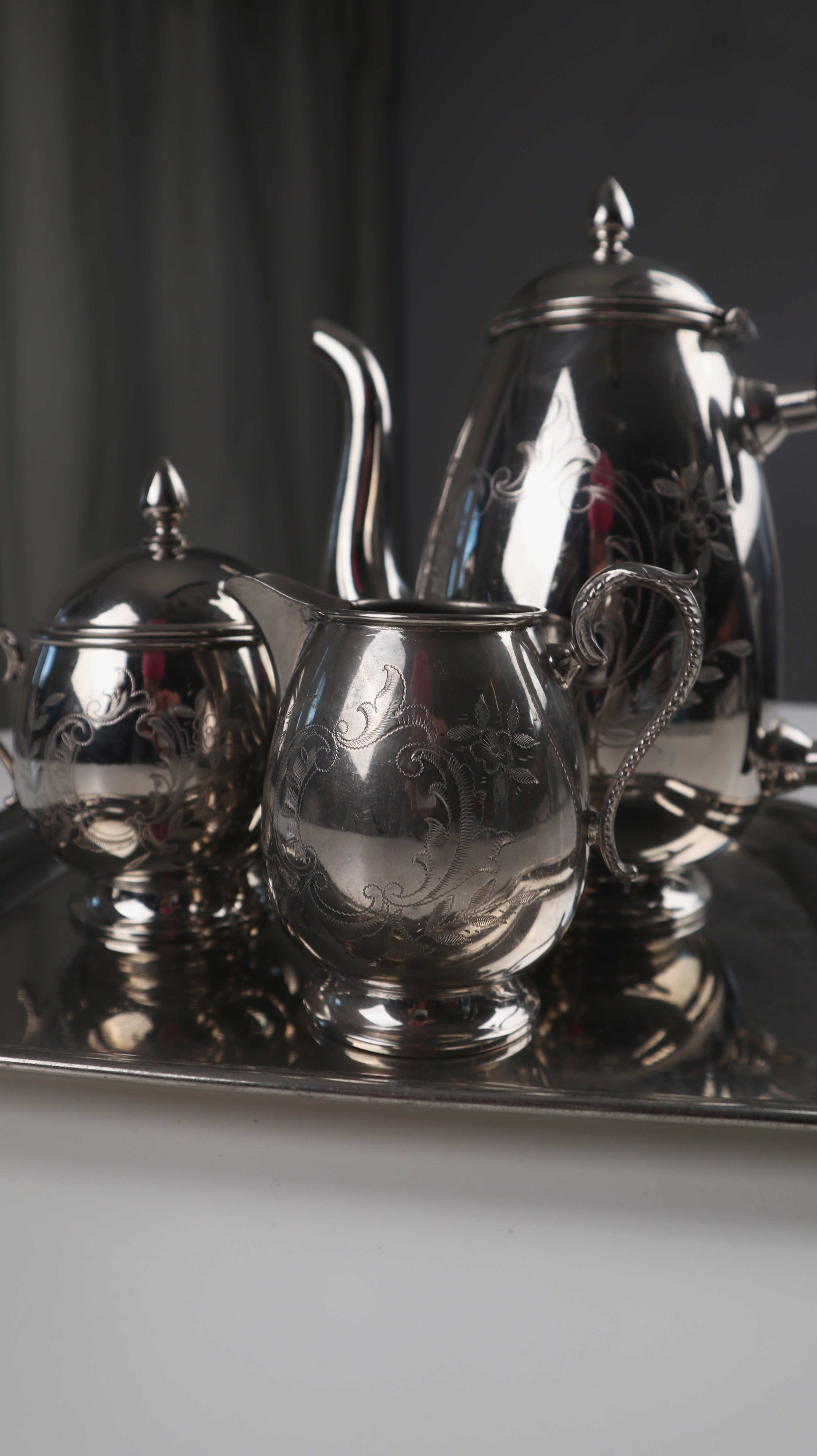 Kaffeeservice mit Serviertablett Silber versilbert Teekanne Zuckerdose