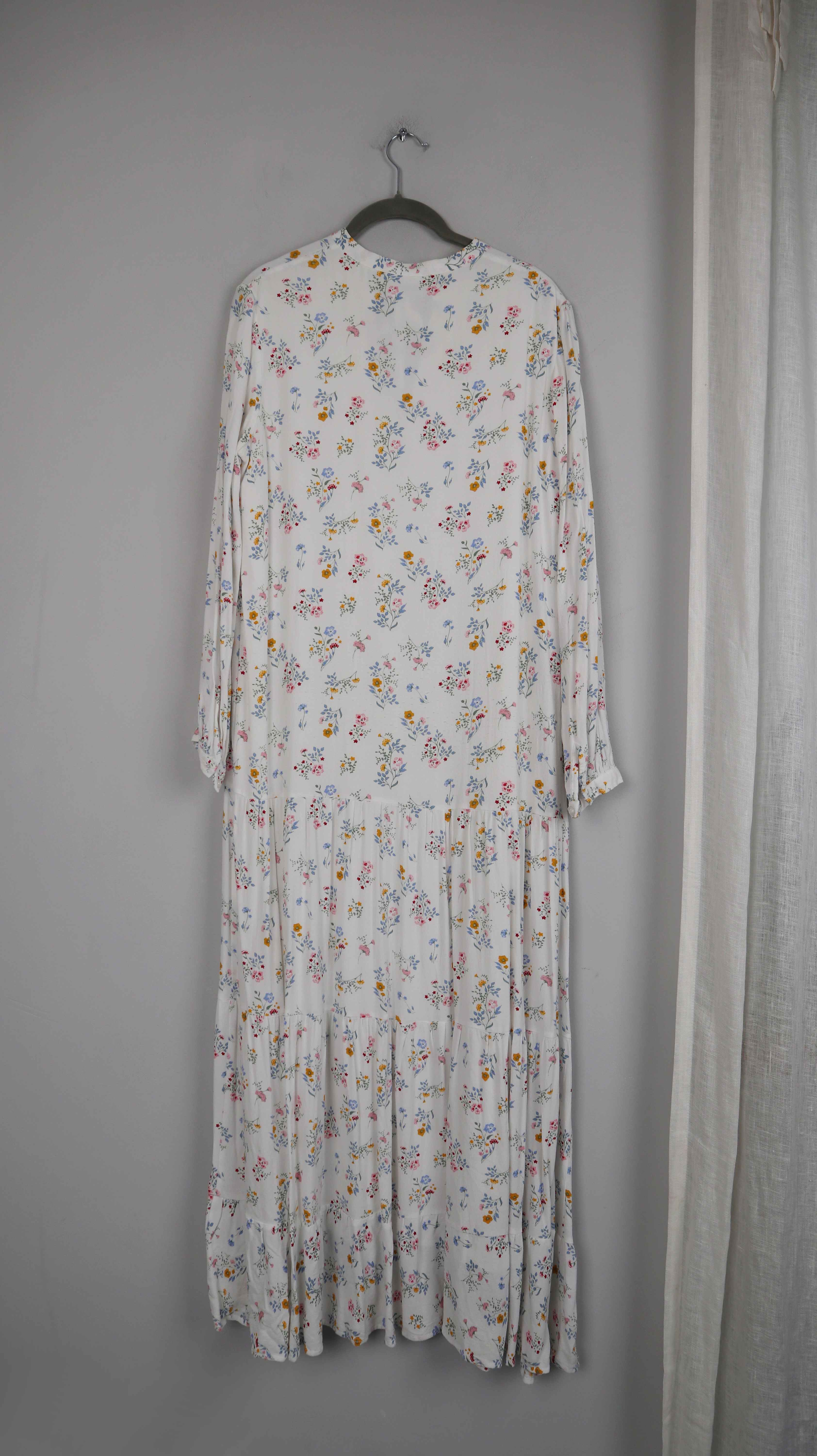 Edited Kleid Maxi Maxikleid weiß 38 M Blumen Blumenkleid Sommerkleid