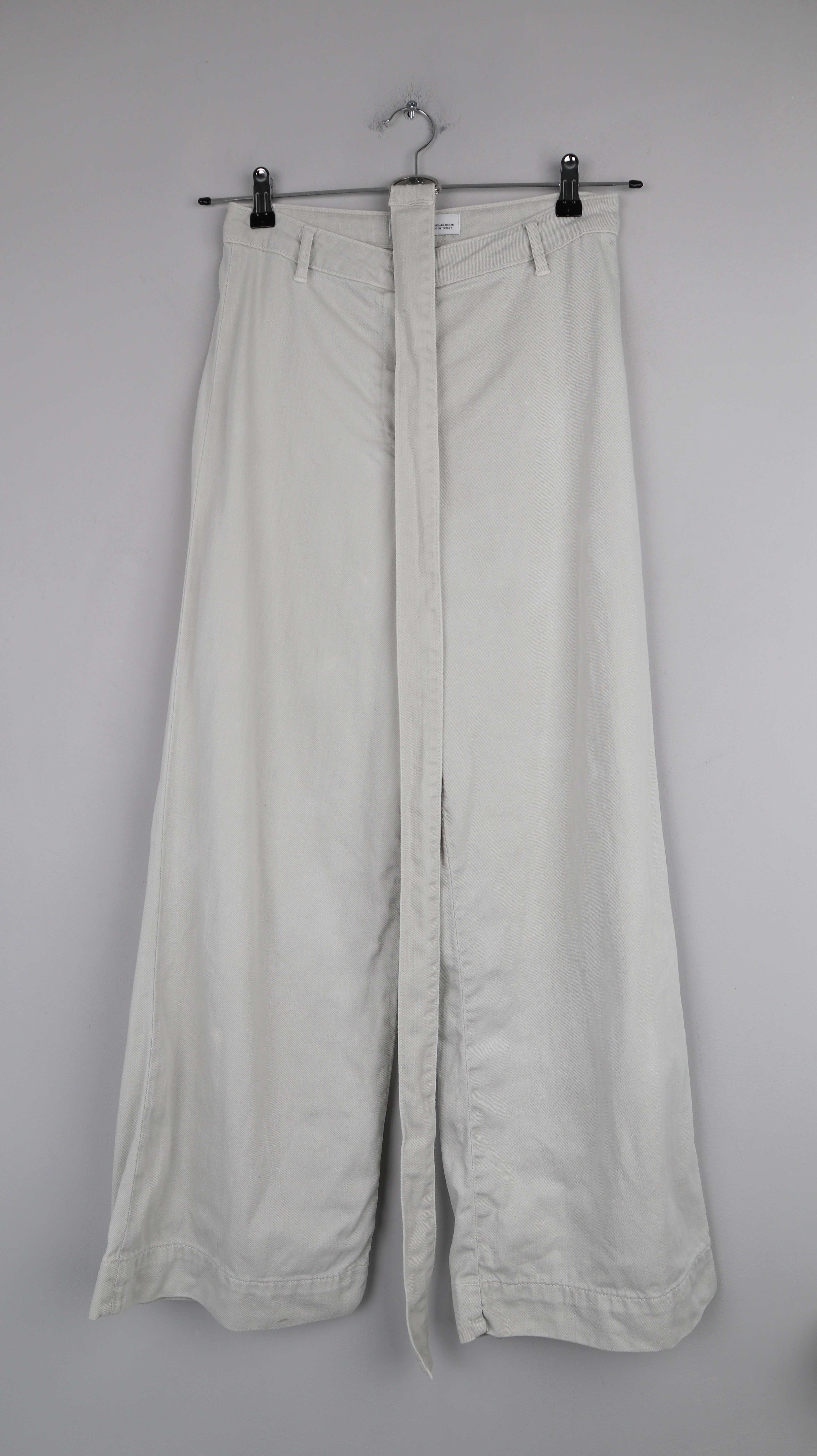 Zara Hose grau flared basic 36 S Hellgrau weites Bein mid waist