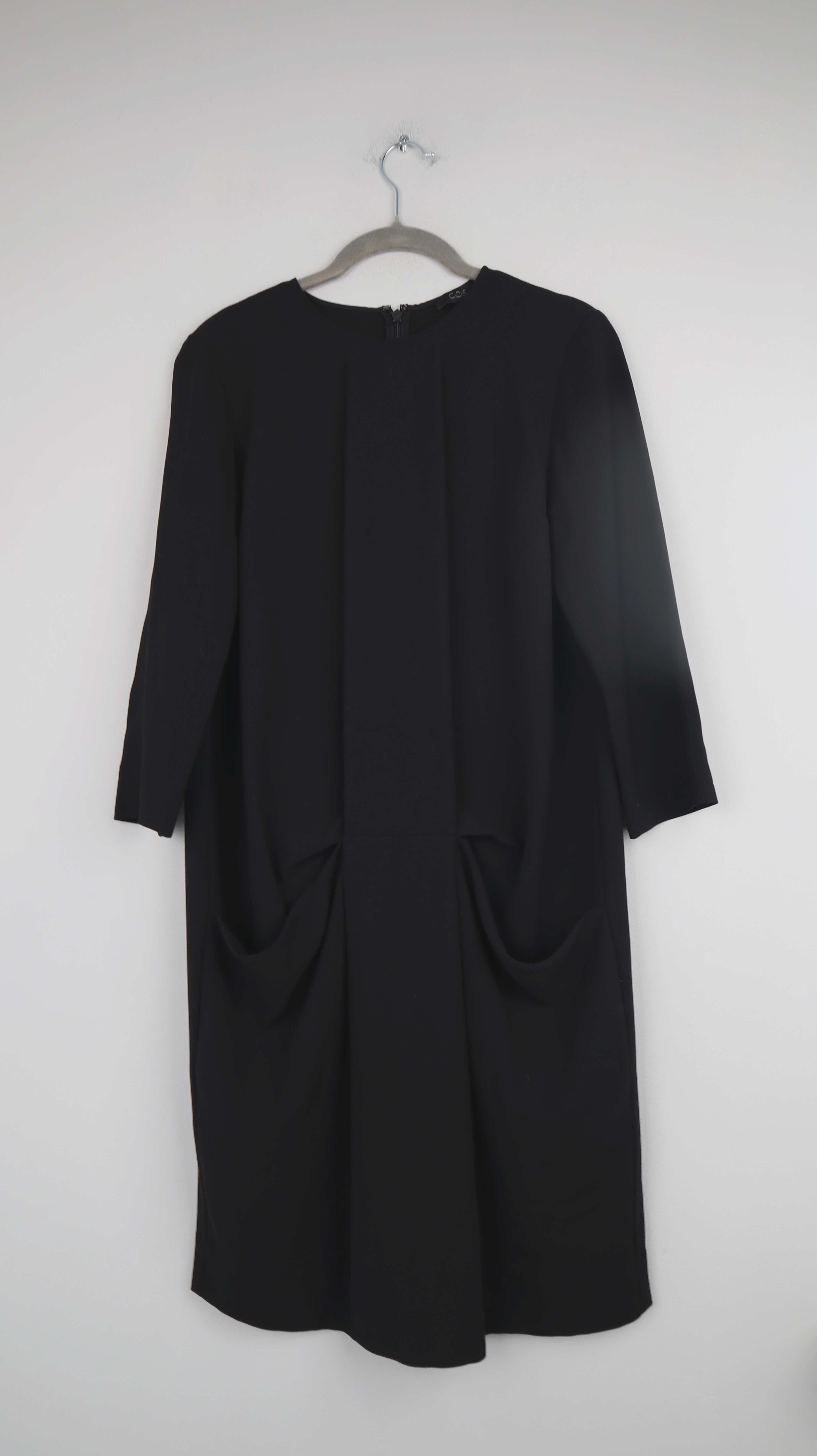 COS Kleid schwarz Midi basic Midikleid 36 S Etuikleid geometrisch