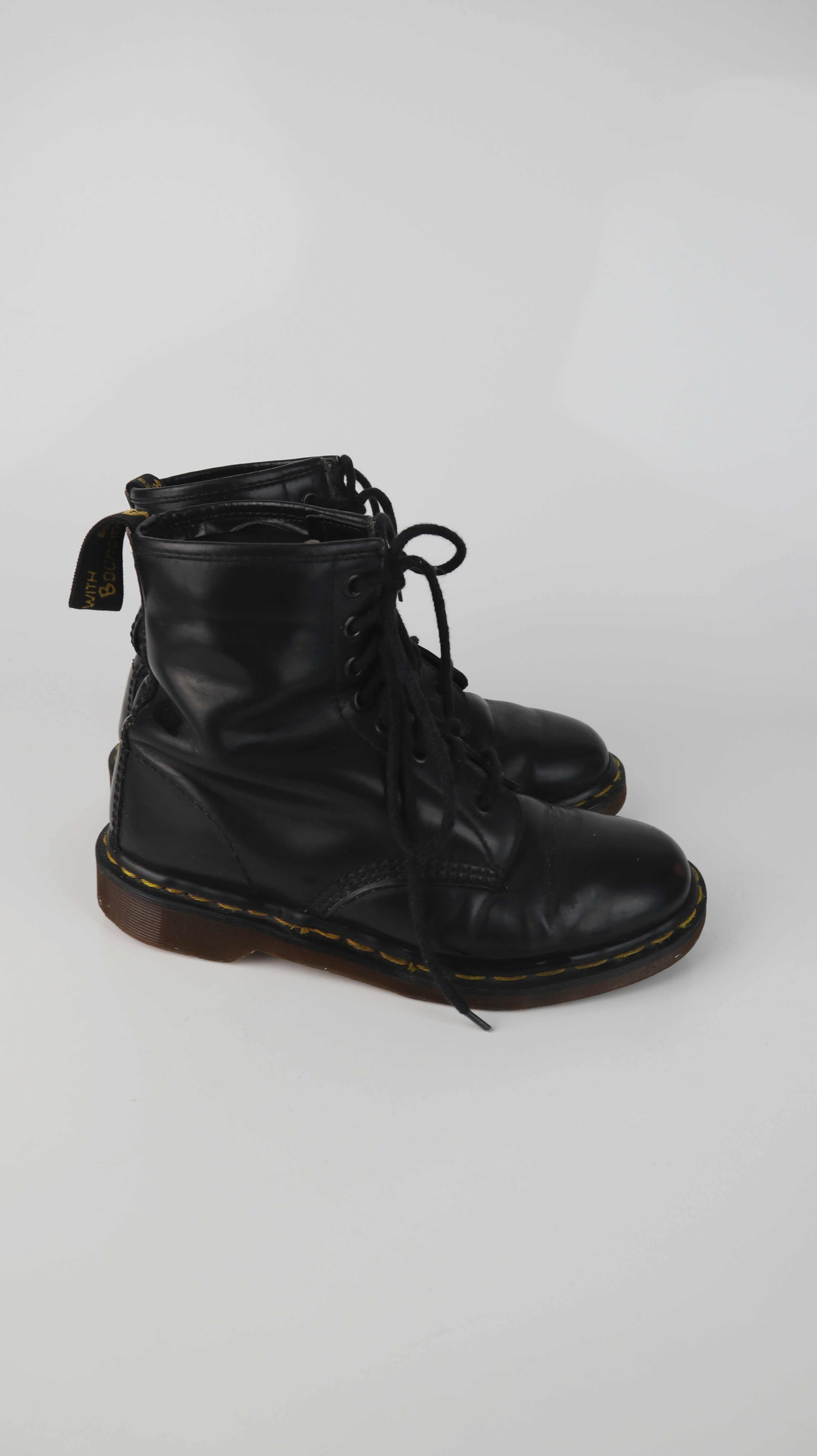 Dr. Martens Stiefel 39 schwarz Stiefeletten Schnürer Doctor