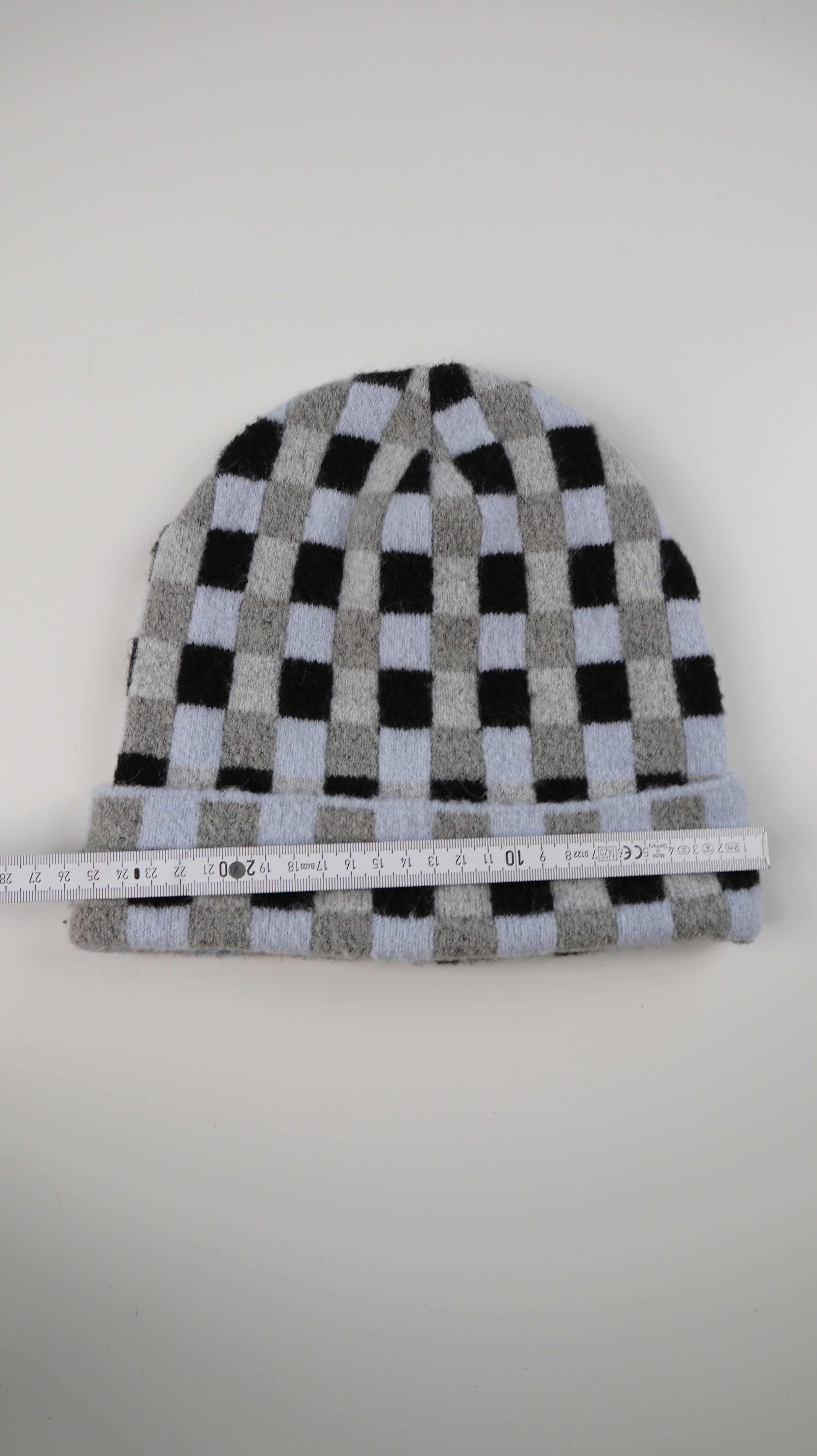 Weekday Mütze Beanie unisex kariert blau grau schwarz