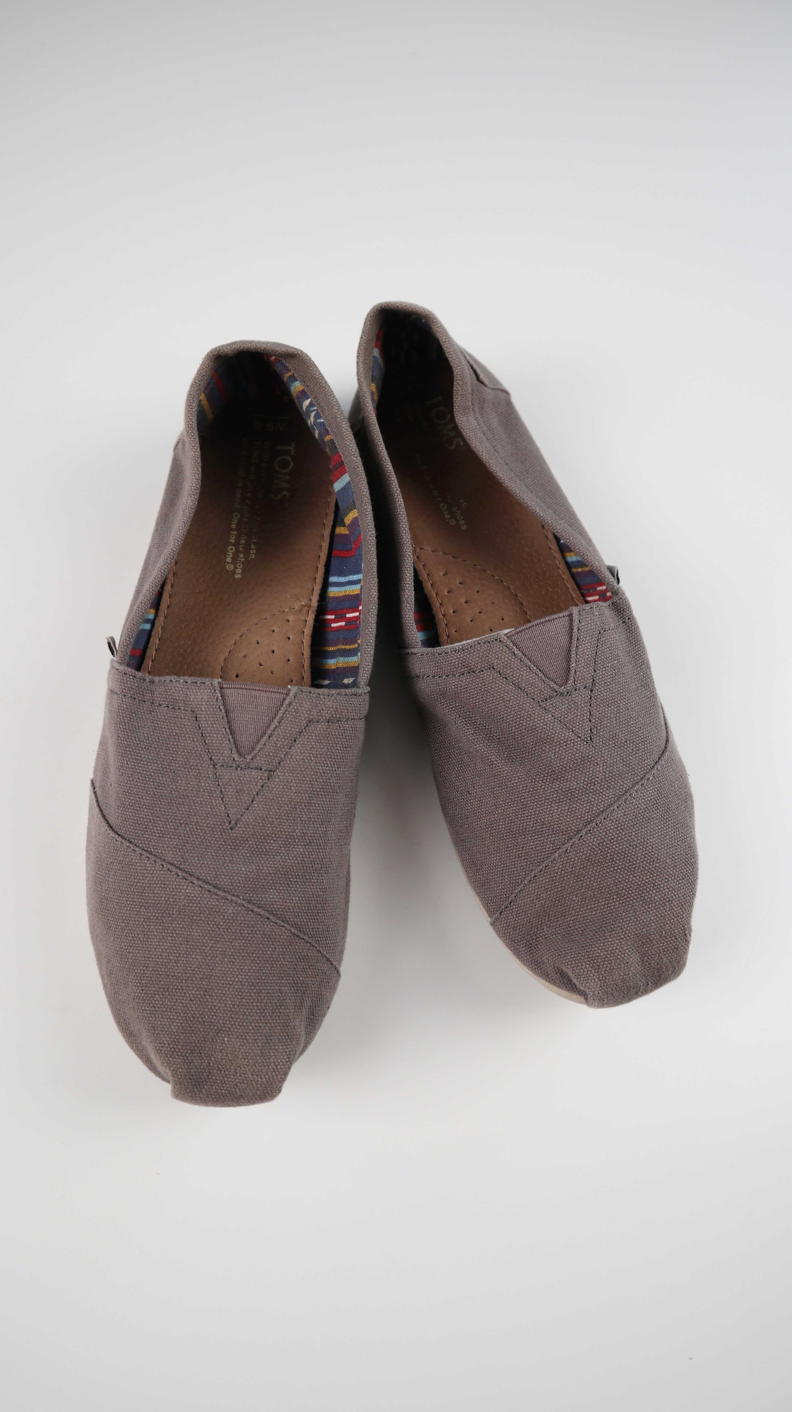 Toms Schuhe braun Beige 9,5 41 Loafer Slipper Espandrilles Sandalen