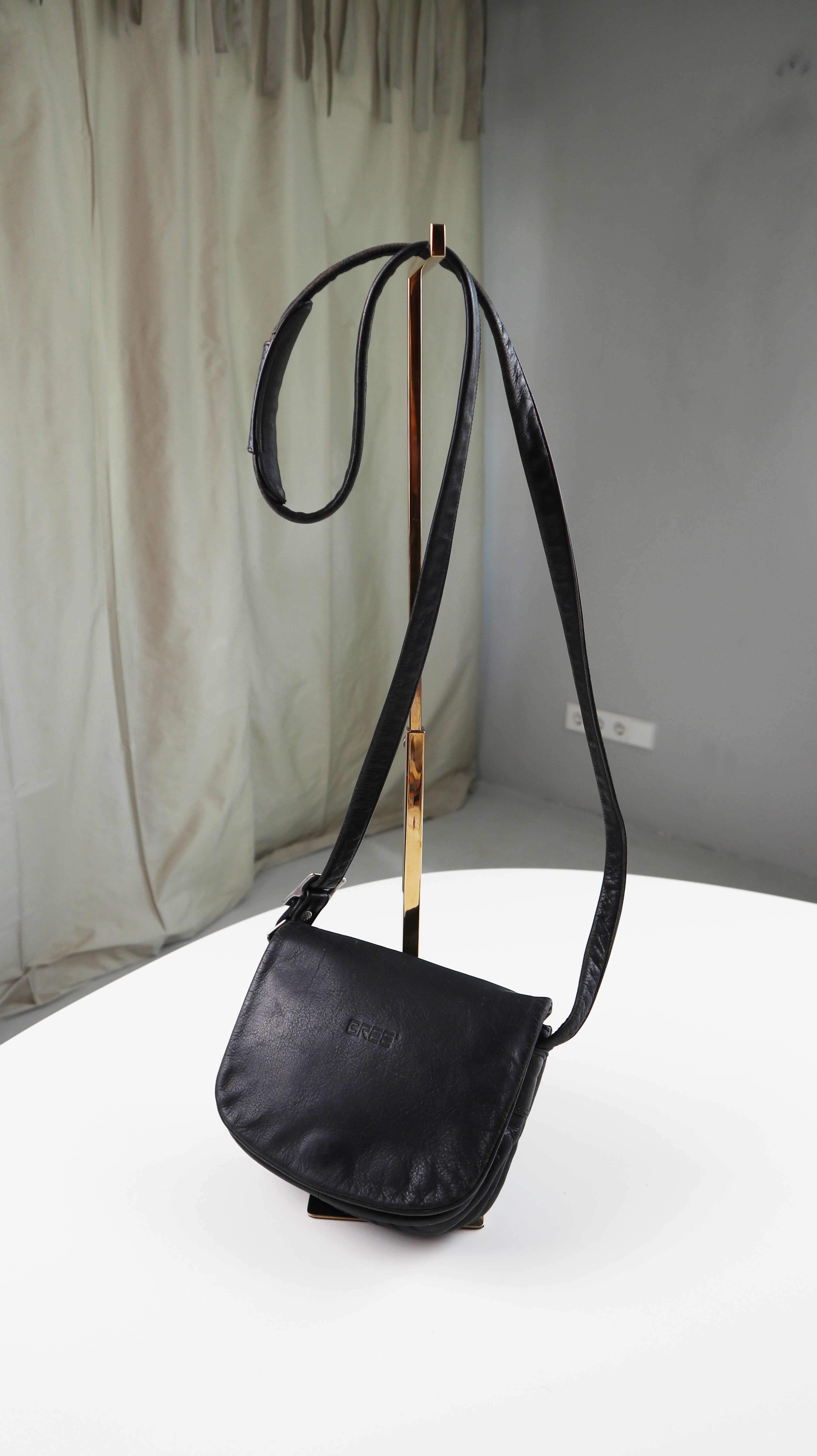 Bree Tasche Ledertasche Umhängetasche Leder schwarz Crossbag
