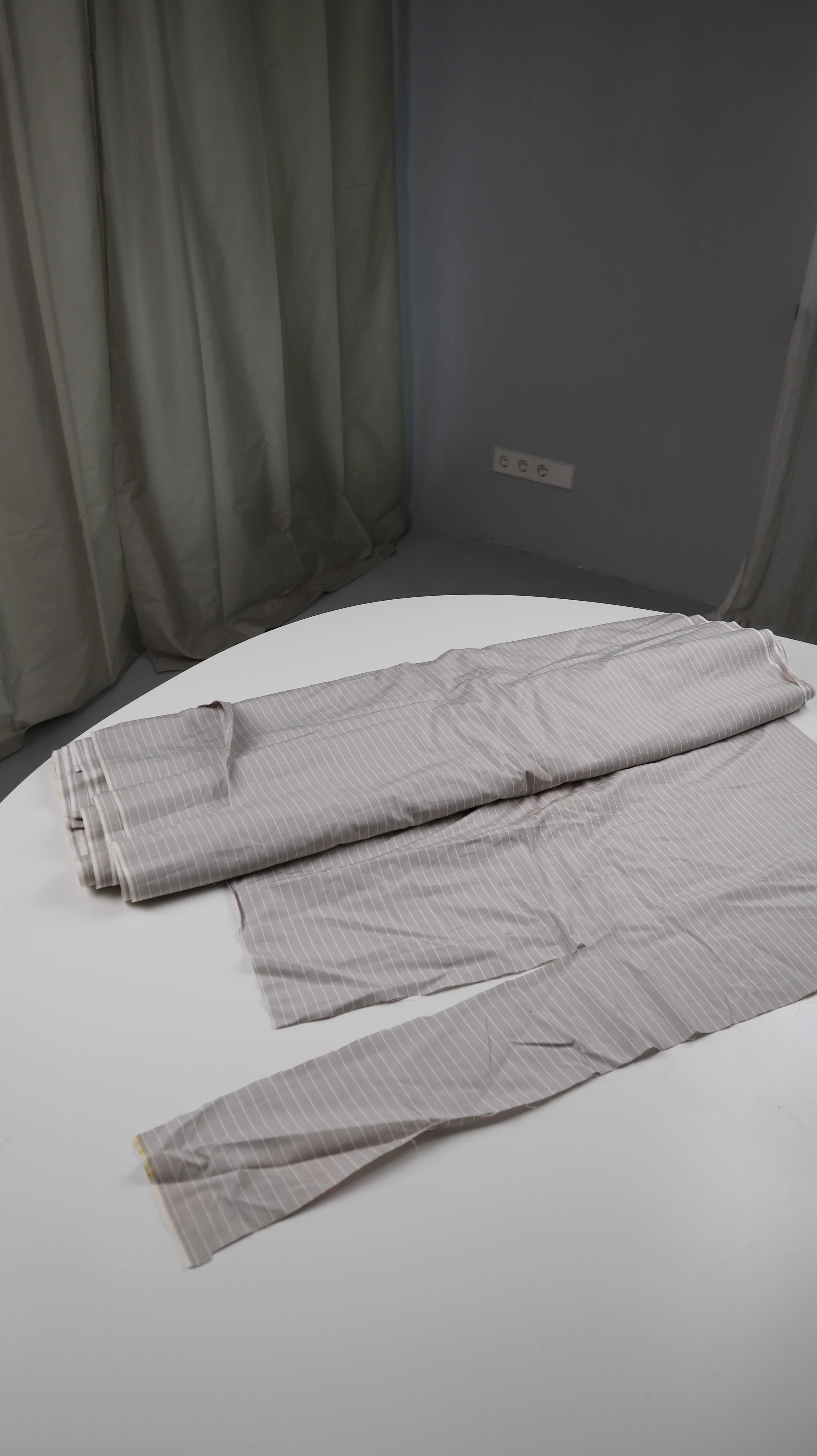 Stoff grau Hellgrau gestreift Steifenstoff Streifen gestreift