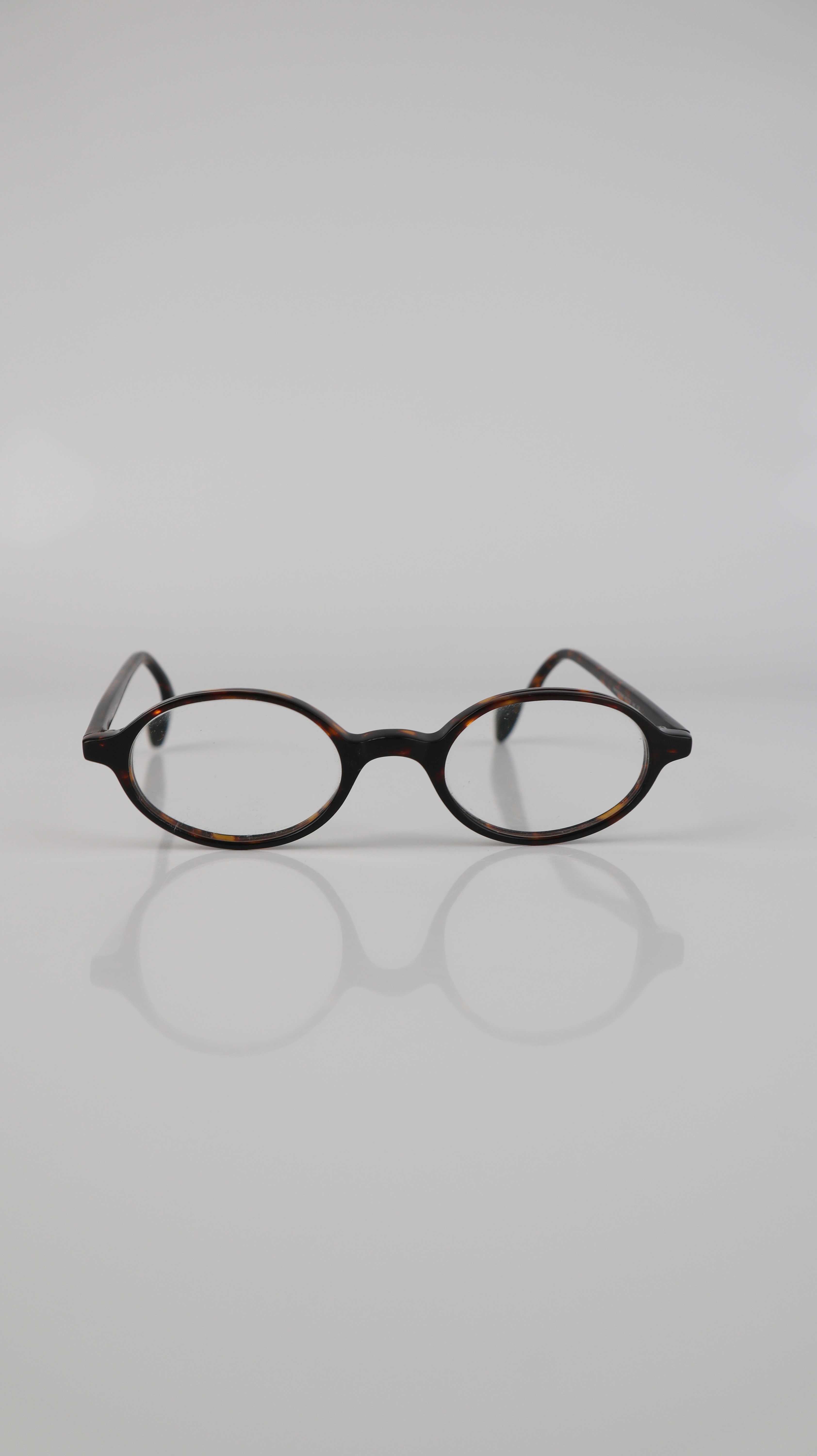 Basta Optics Brille Brillengestell braun rund Hailey Bieber