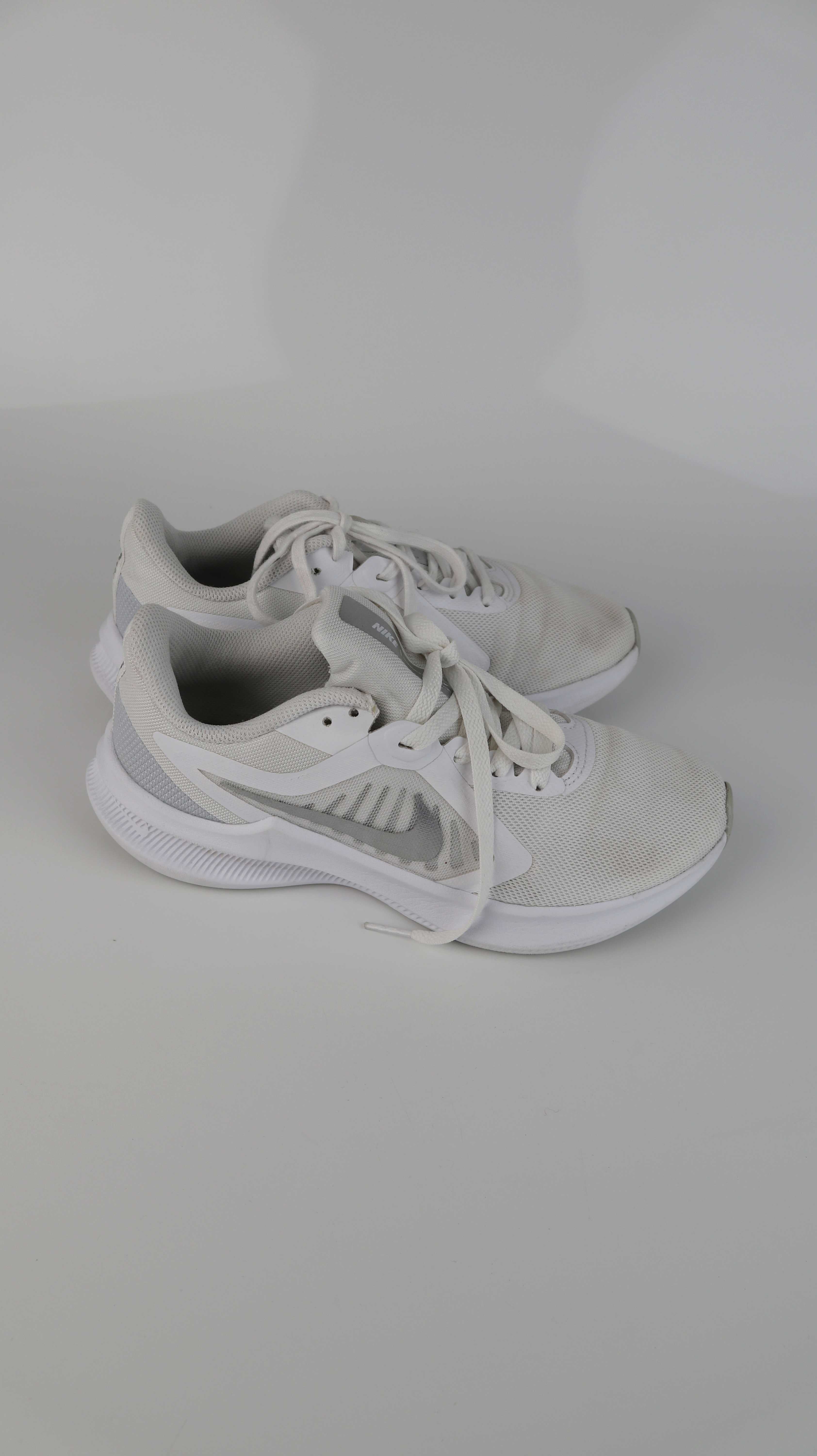 Nike Downshifter Sneaker Turnschuhe 39 weiß Sportschuhe