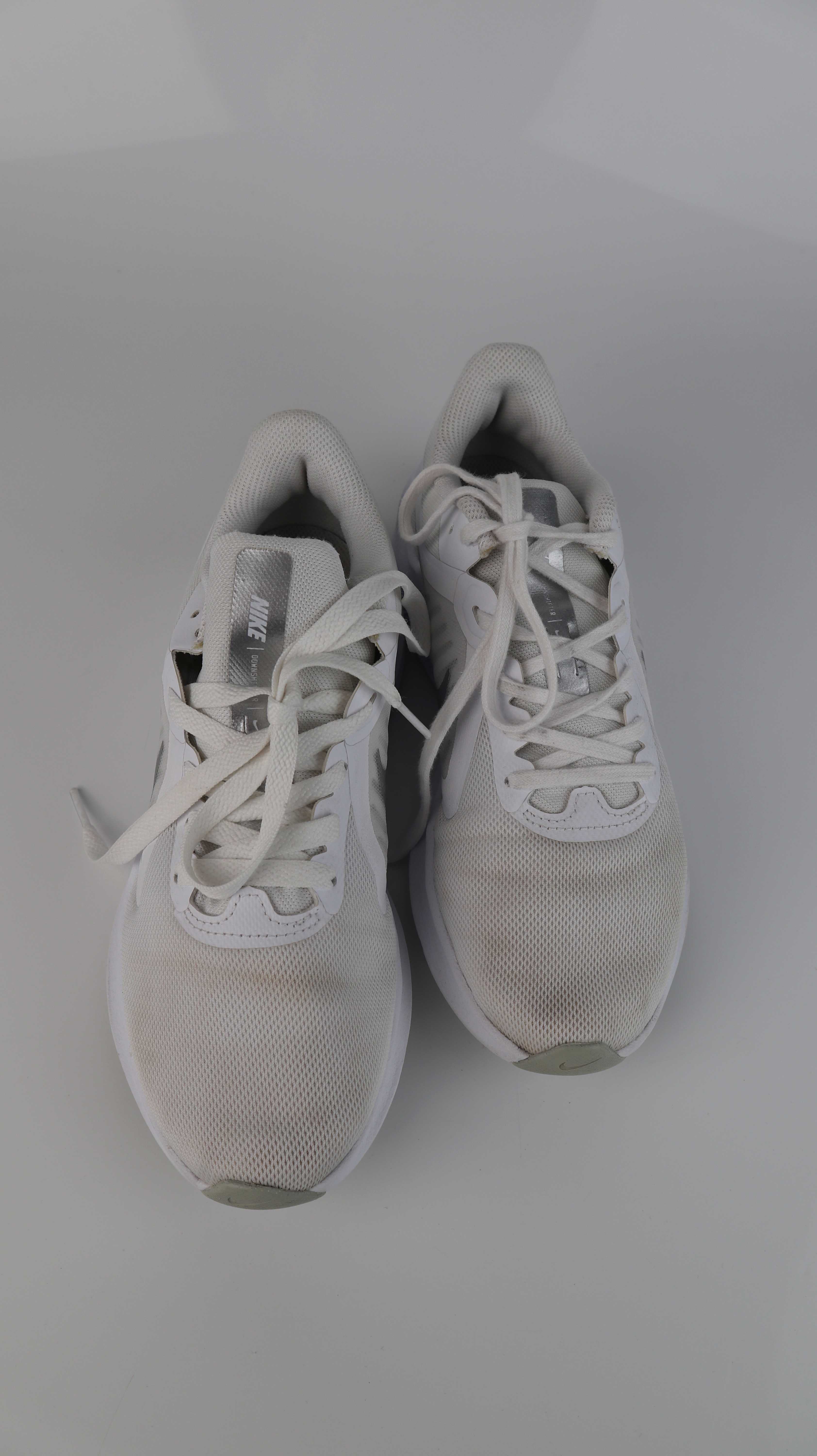 Nike Downshifter Sneaker Turnschuhe 39 weiß Sportschuhe