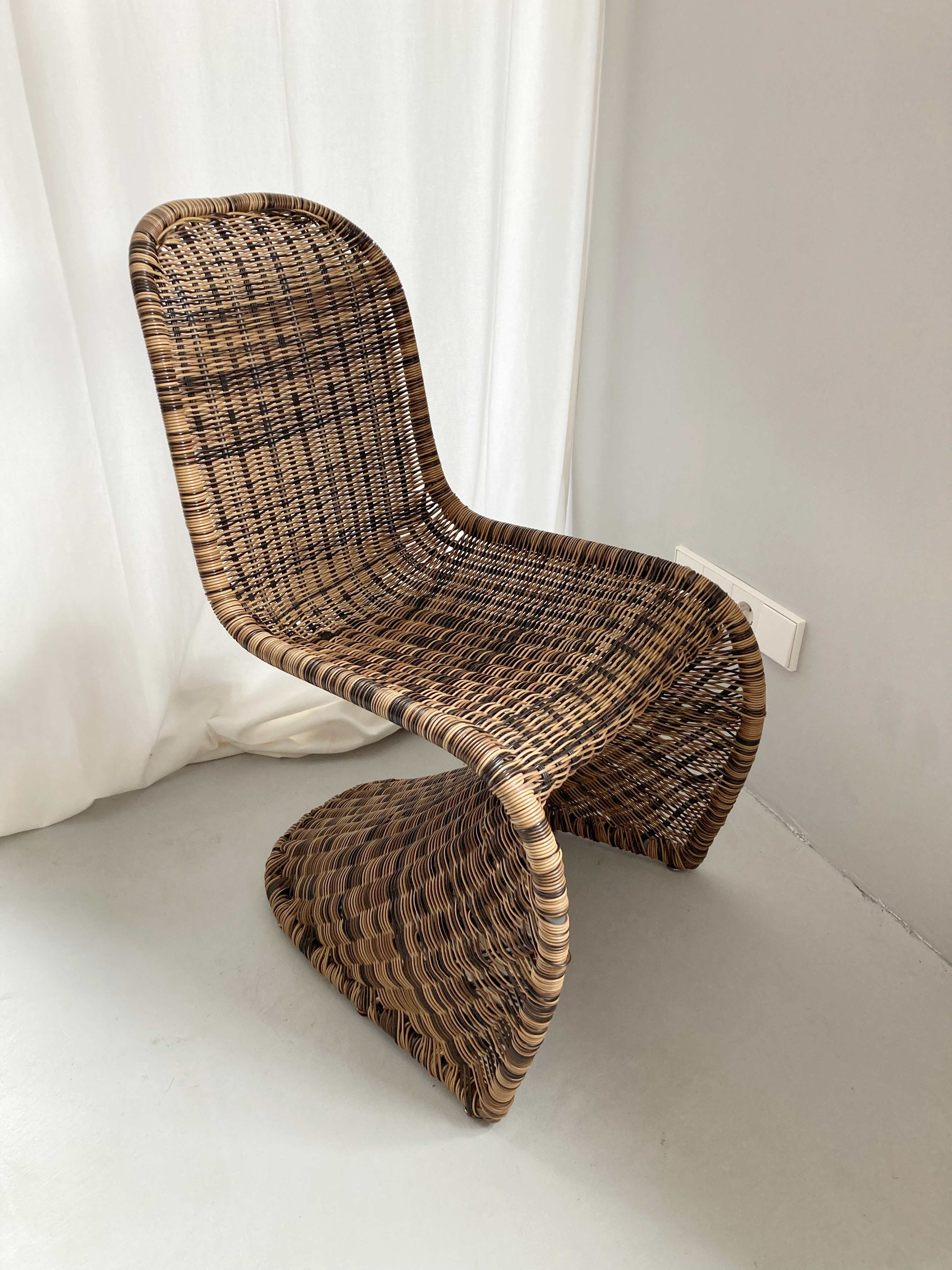 Freischwinger Stuhl geflochten Rattan Stuhl Korbstuhl braun Beige Outdoorstuhl