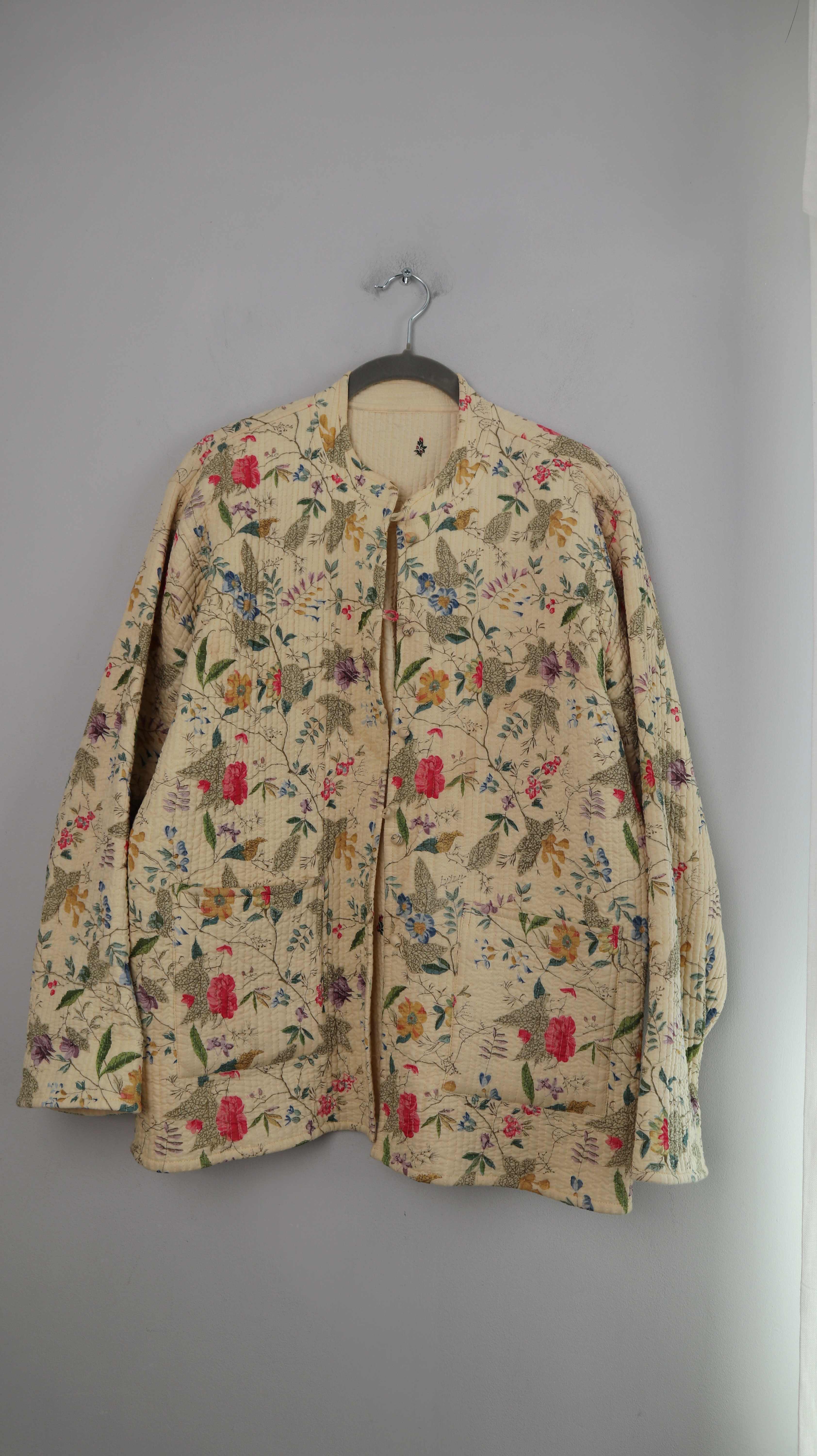 True Vintage Jacke 38 M Wendejacke gesteppt Creme Beige Blumen