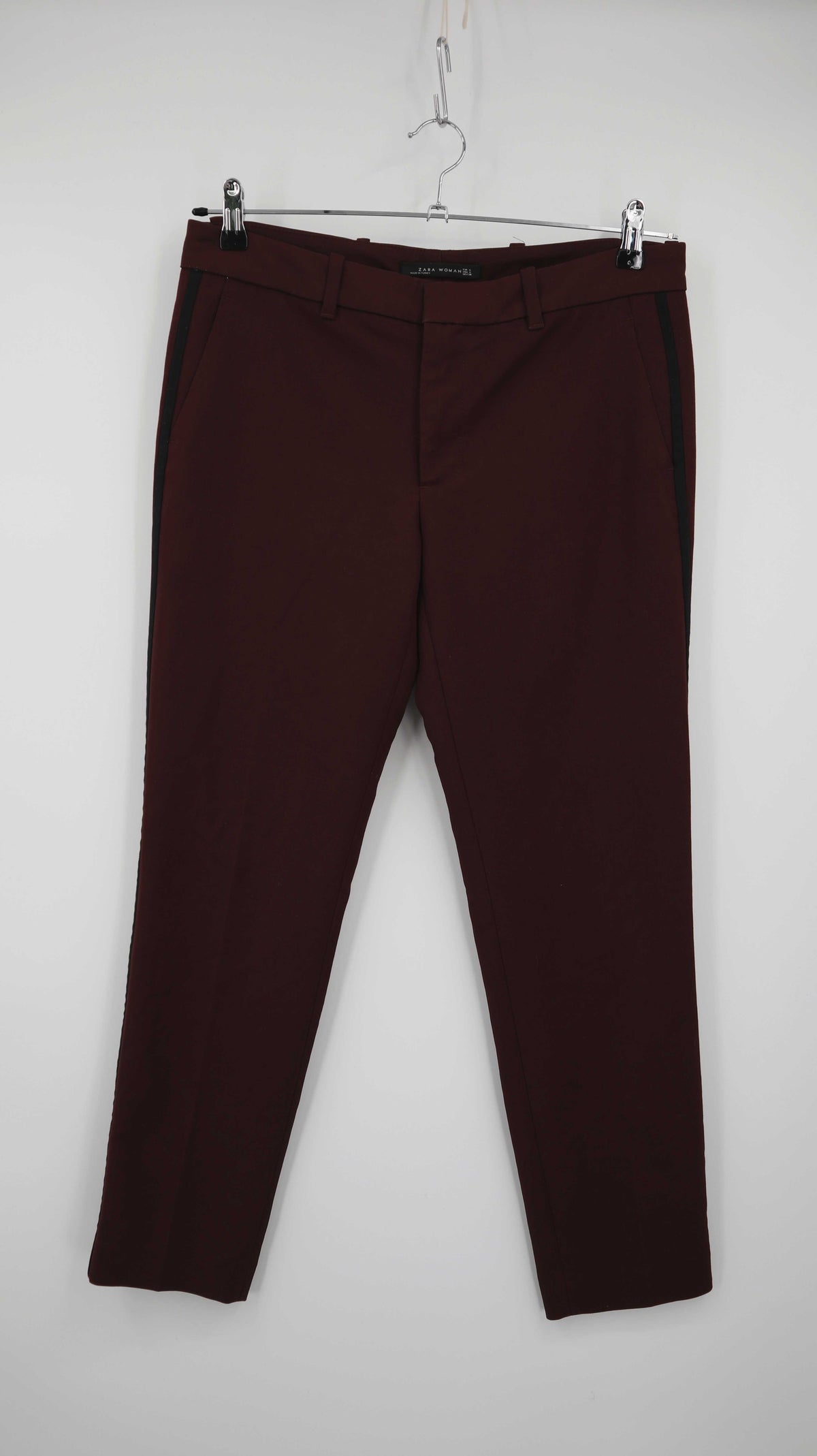 Zara Women Hose Rot Bordeaux 40 L dunkelrot slim Stifthose