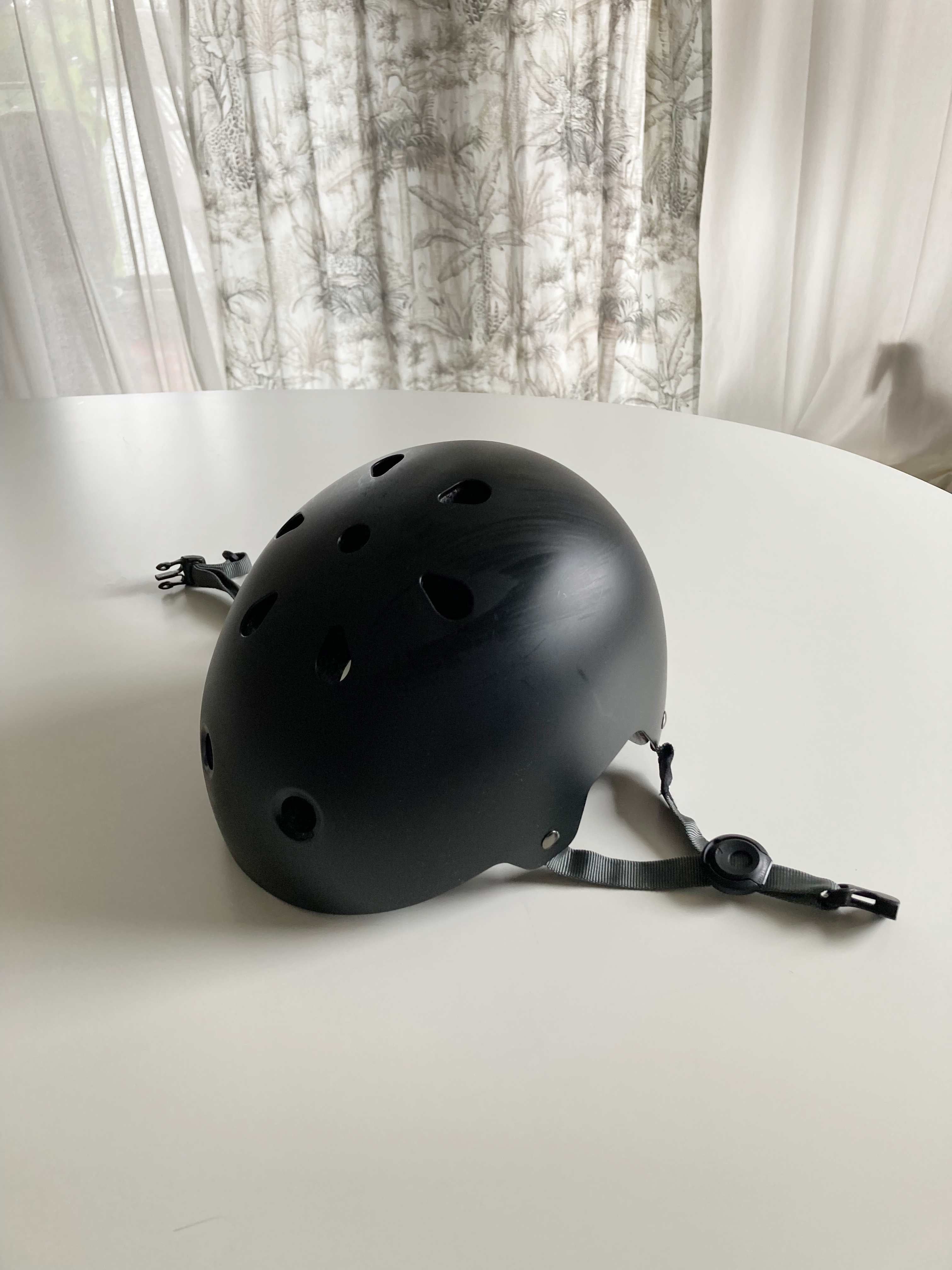 Helm Fahrradhelm schwarz Oxelo 55-58 cm Skatehelm