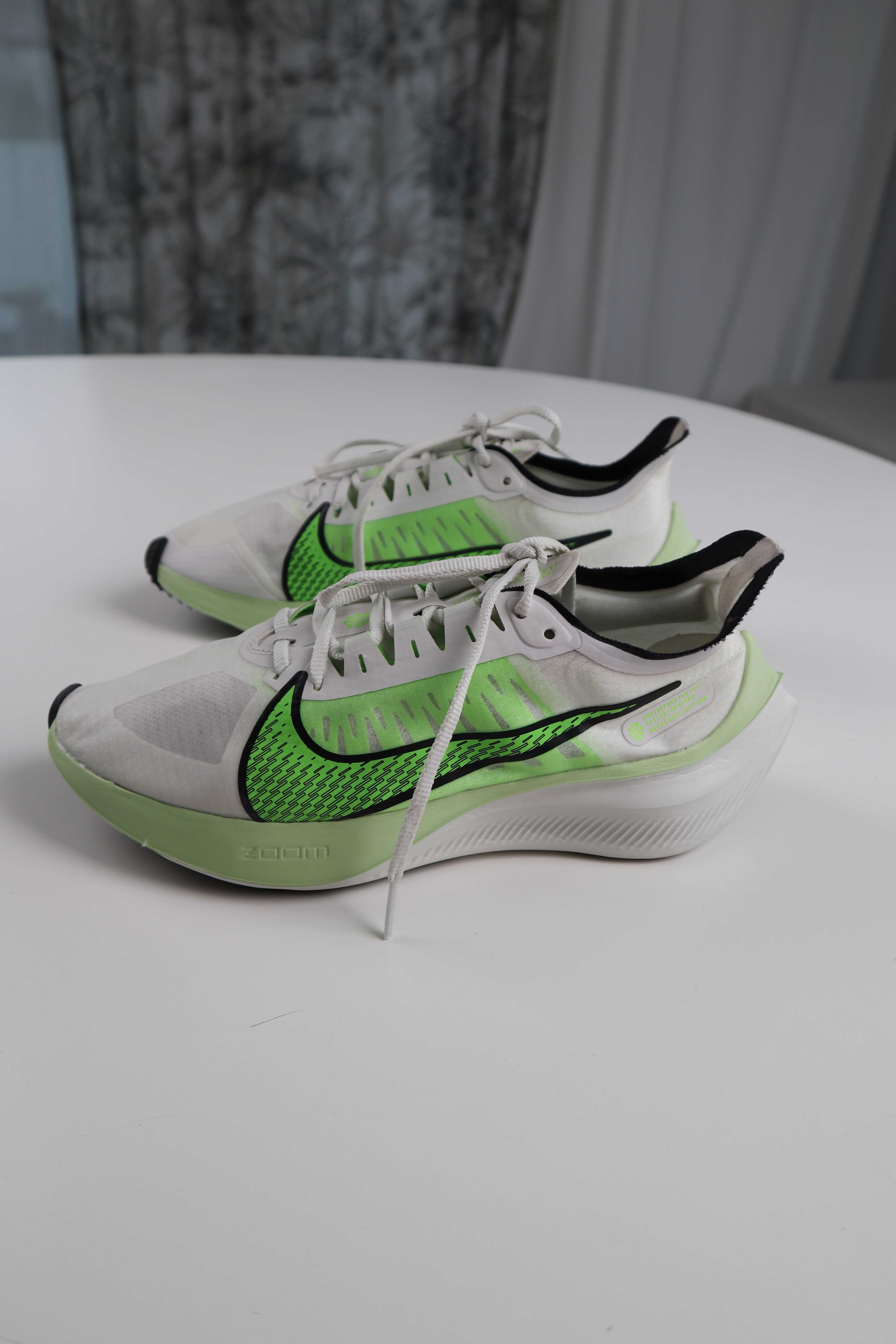 Nike Zoom Gravity Sneaker Turnschuhe Weiß Grün 40 BQ3203 100 Laufschuhe