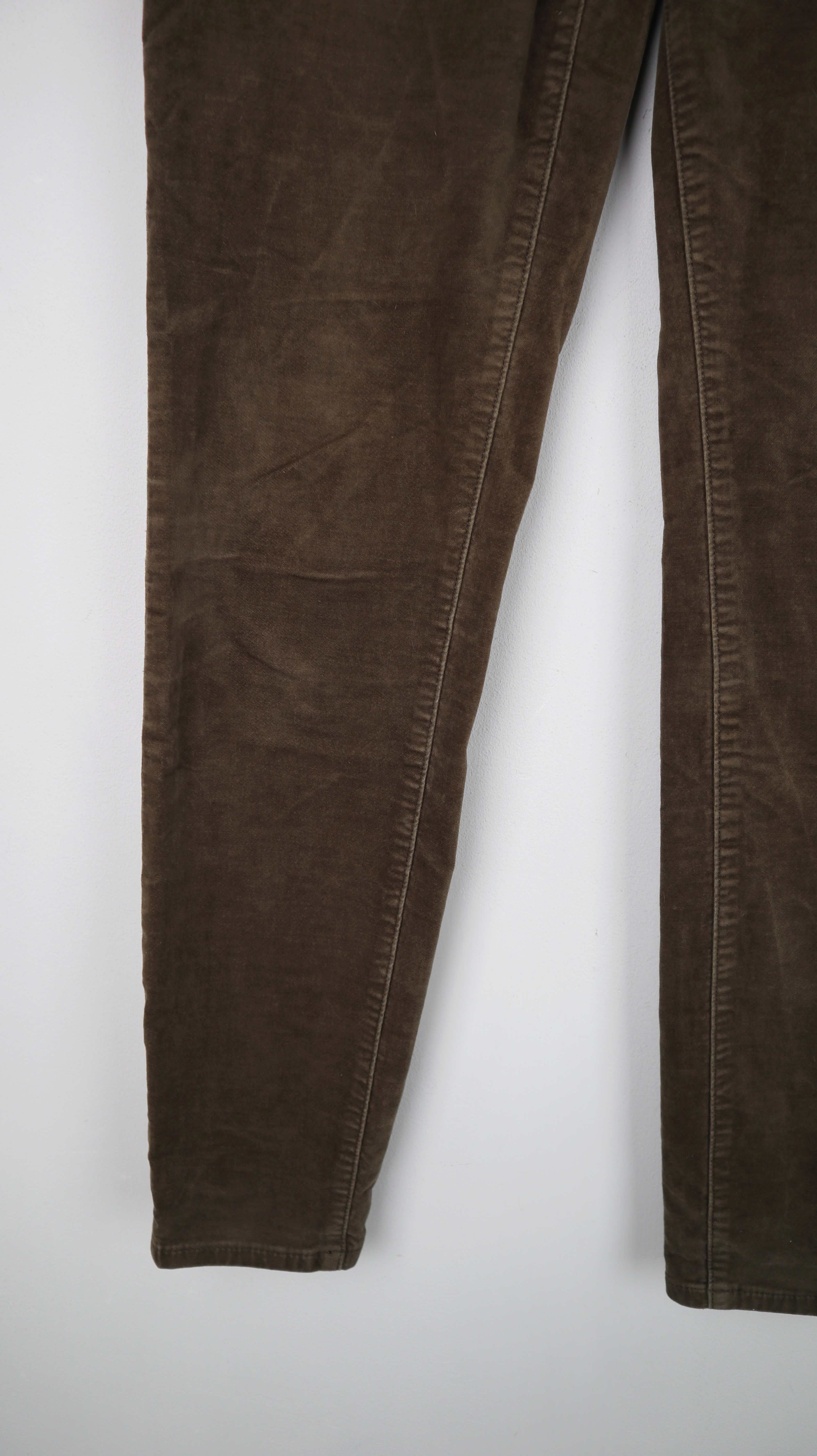 Marc O'Polo Hose Samthose Grün Alby slim mid waist Dunkelgrün 27 30