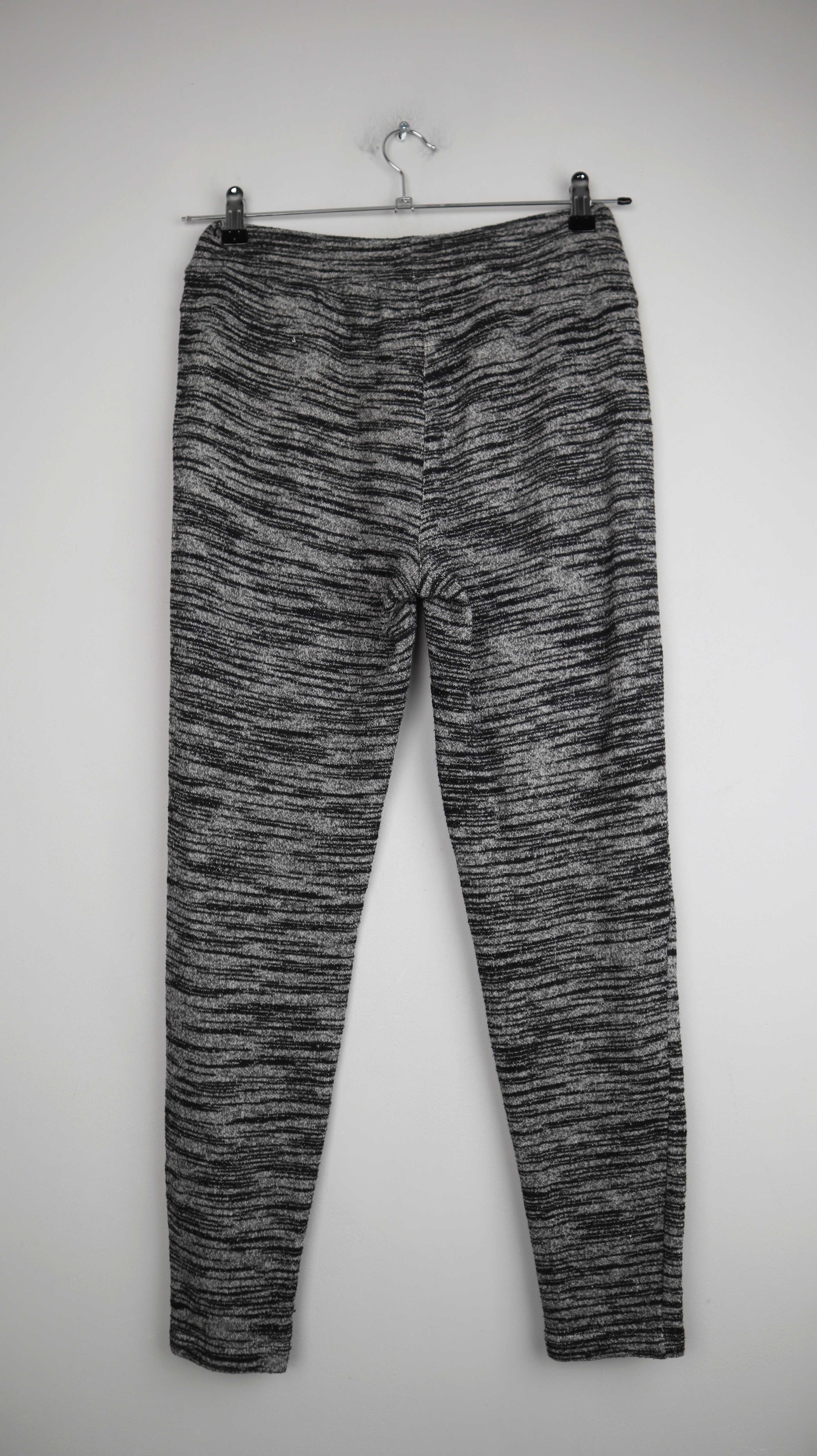 Jogger Grau Joggingshose 38 M Perlen bestickt Meliert Sporthose