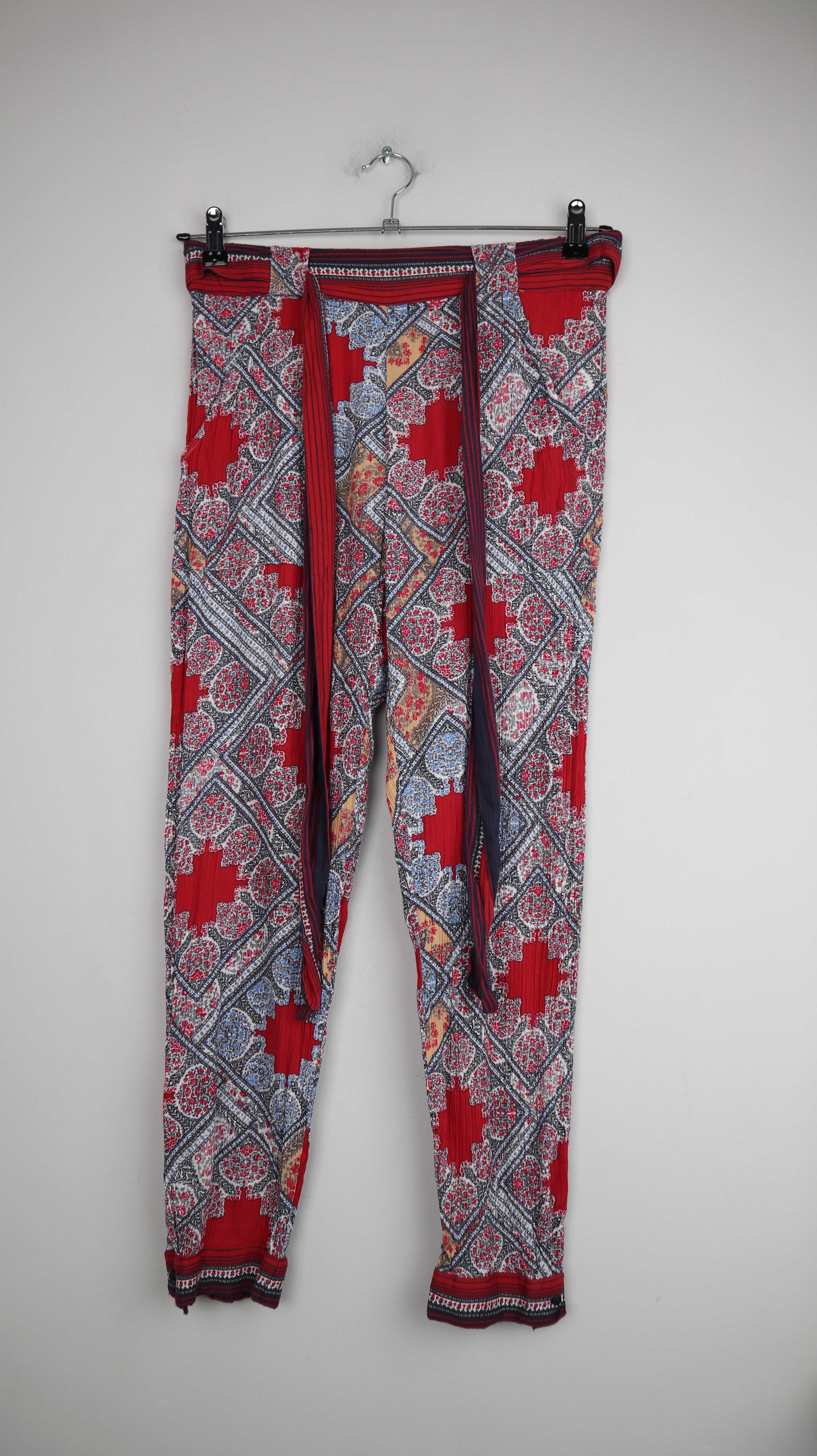 Zara Hose rot Paisley 38 M Sommerhose Chino Stoffhose