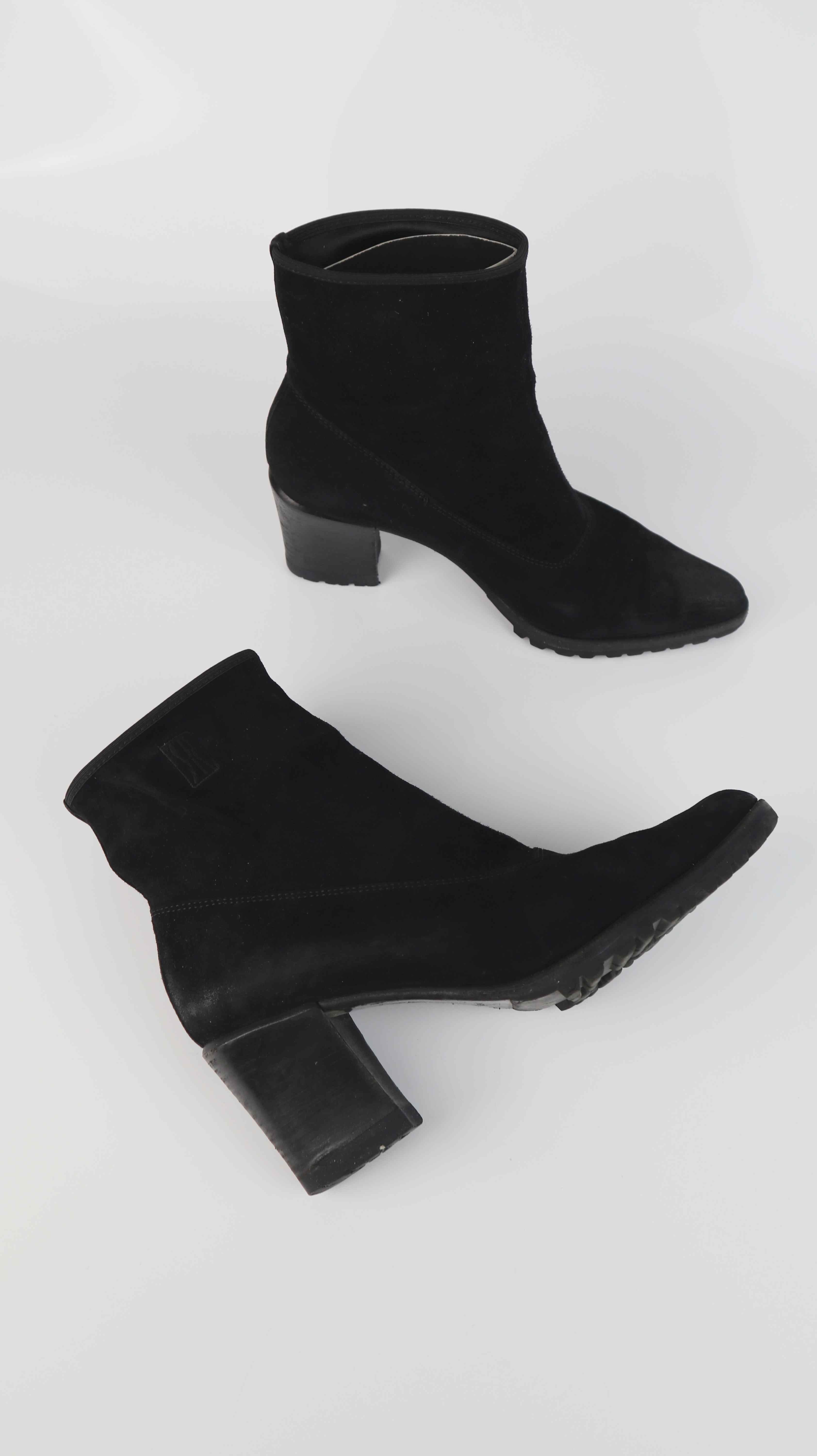 Sergio Rossi Stiefeletten schwarz Wildleder 38 spitz Absatzschuhe