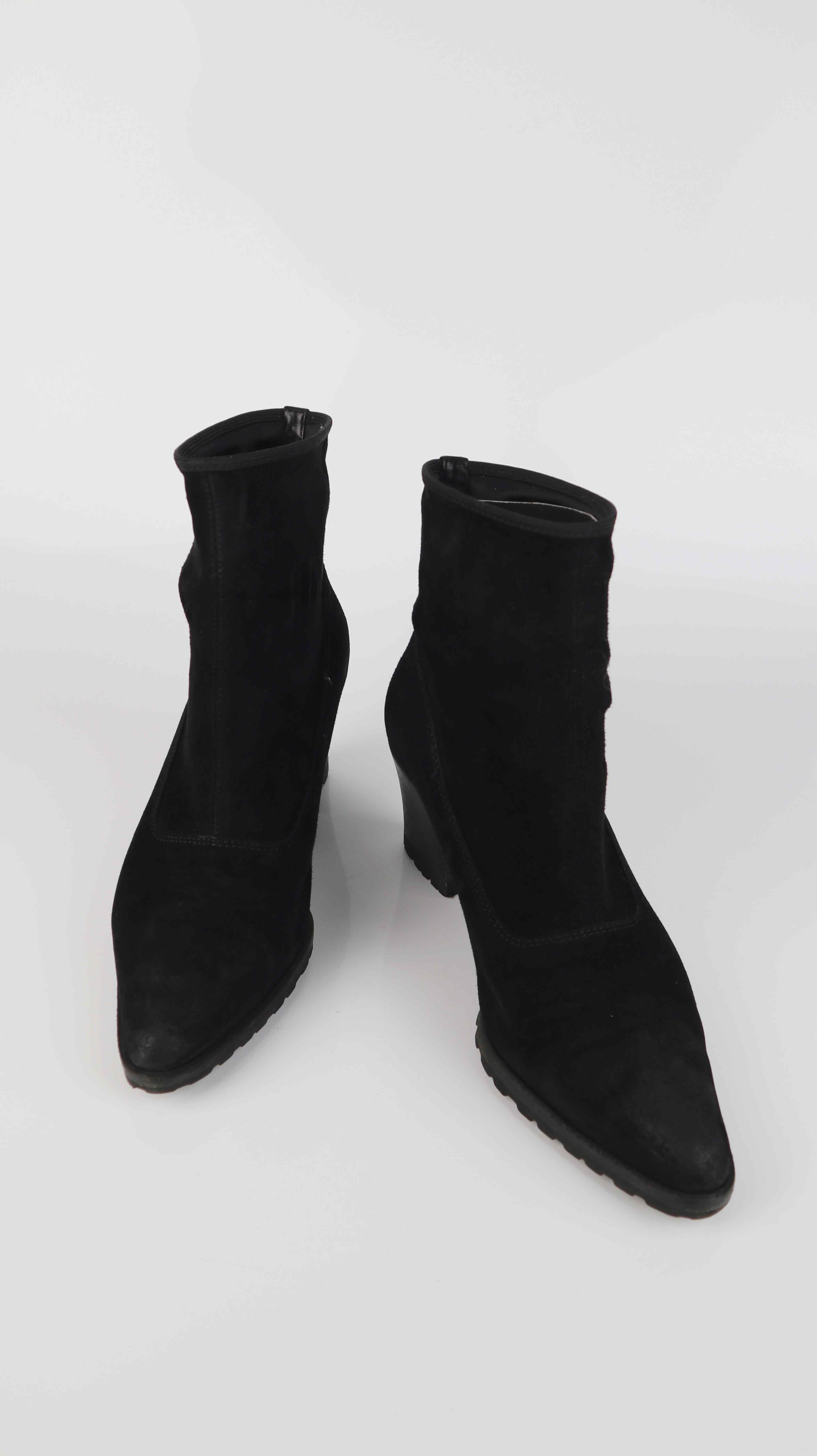 Sergio Rossi Stiefeletten schwarz Wildleder 38 spitz Absatzschuhe
