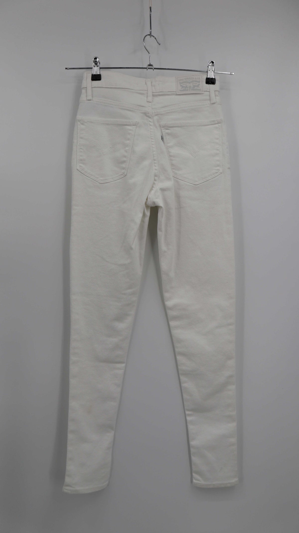 Levis 721 High Rise Skinny Hose Weiß 26 Jeans slim W26 L30
