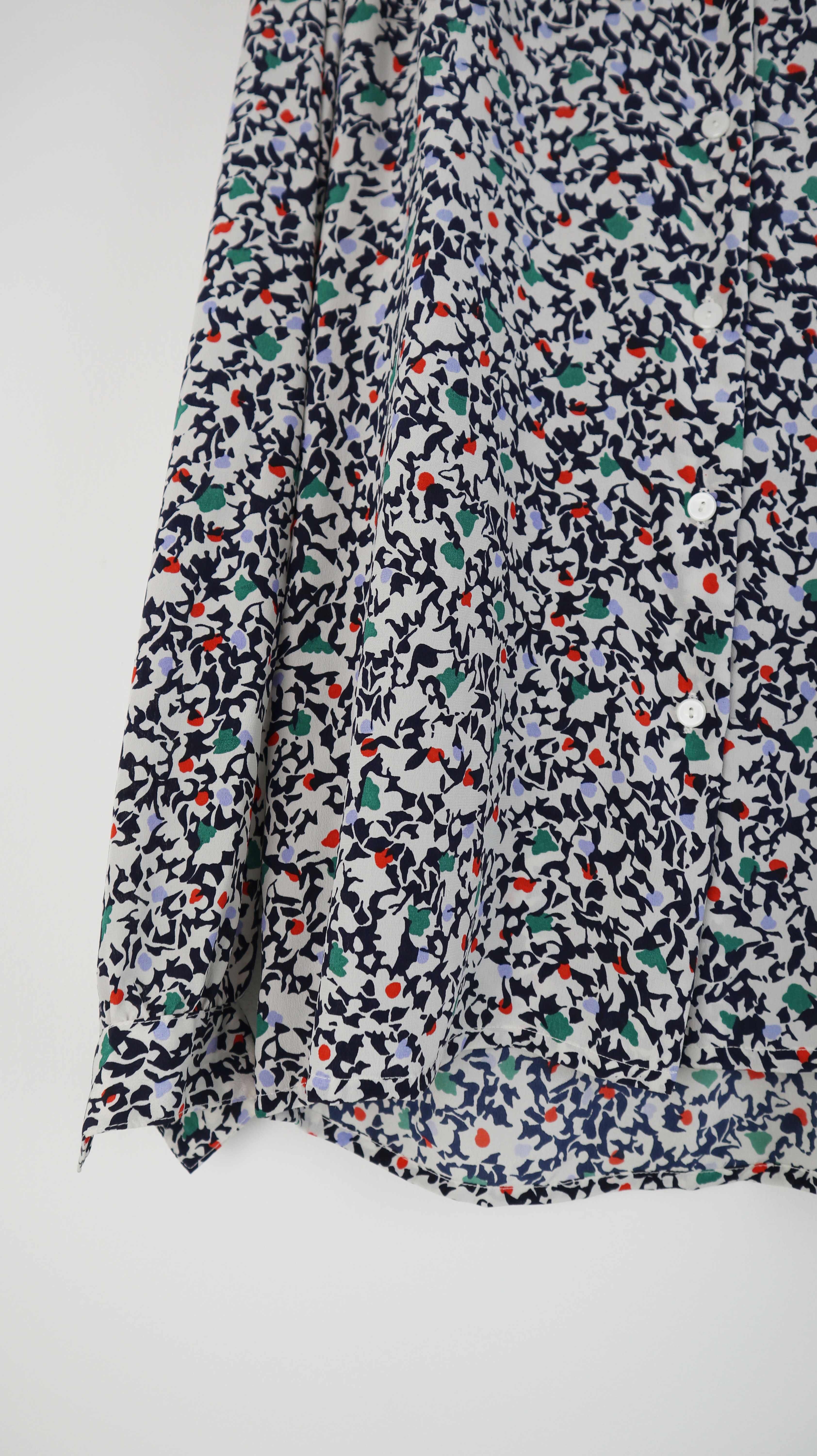 True Vintage Bluse 40 L Hemd Blumen langarm