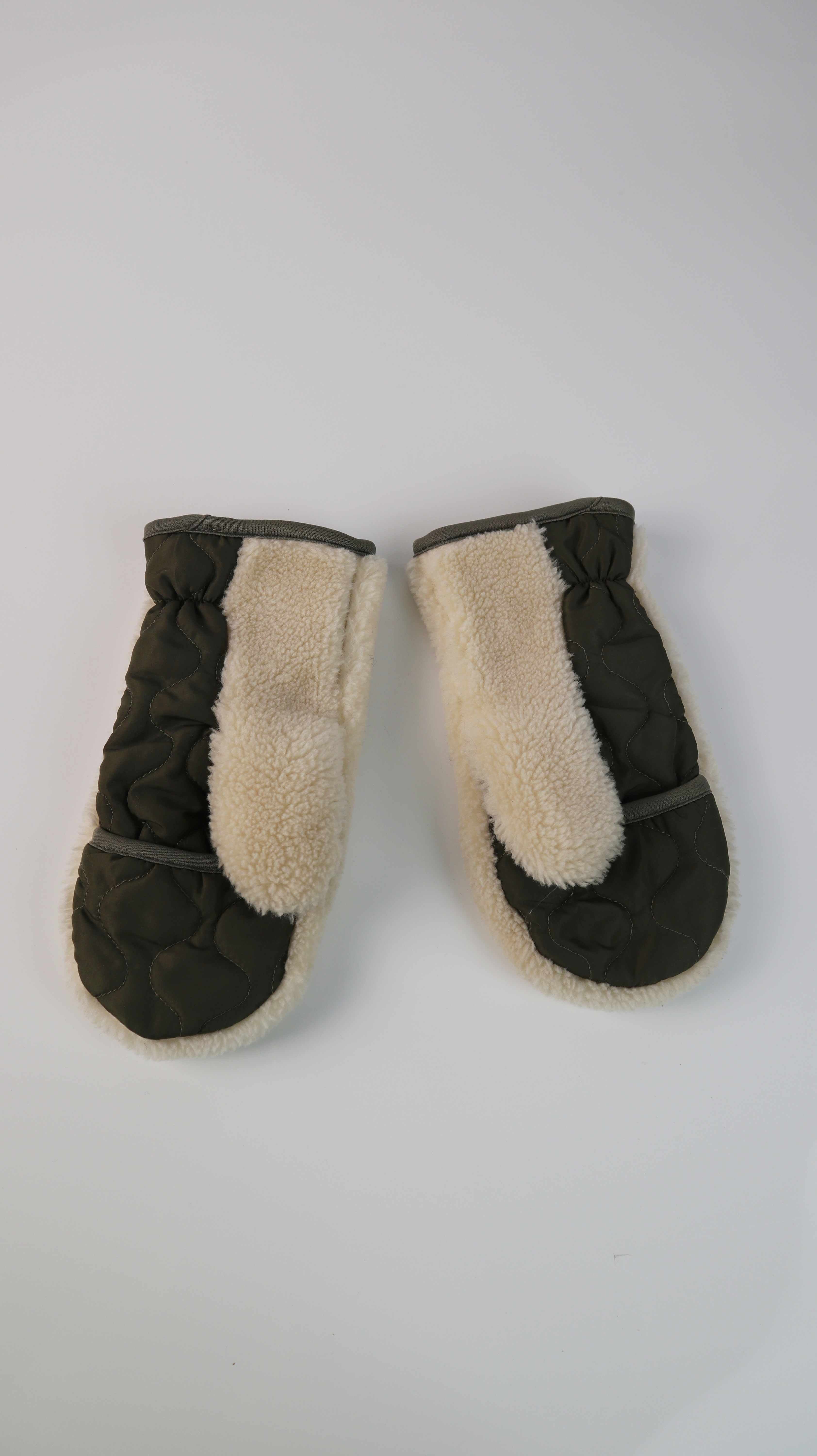 Handschuhe Creme Beige Teddystoff Fäustlinge Grün Winterhandschuhe