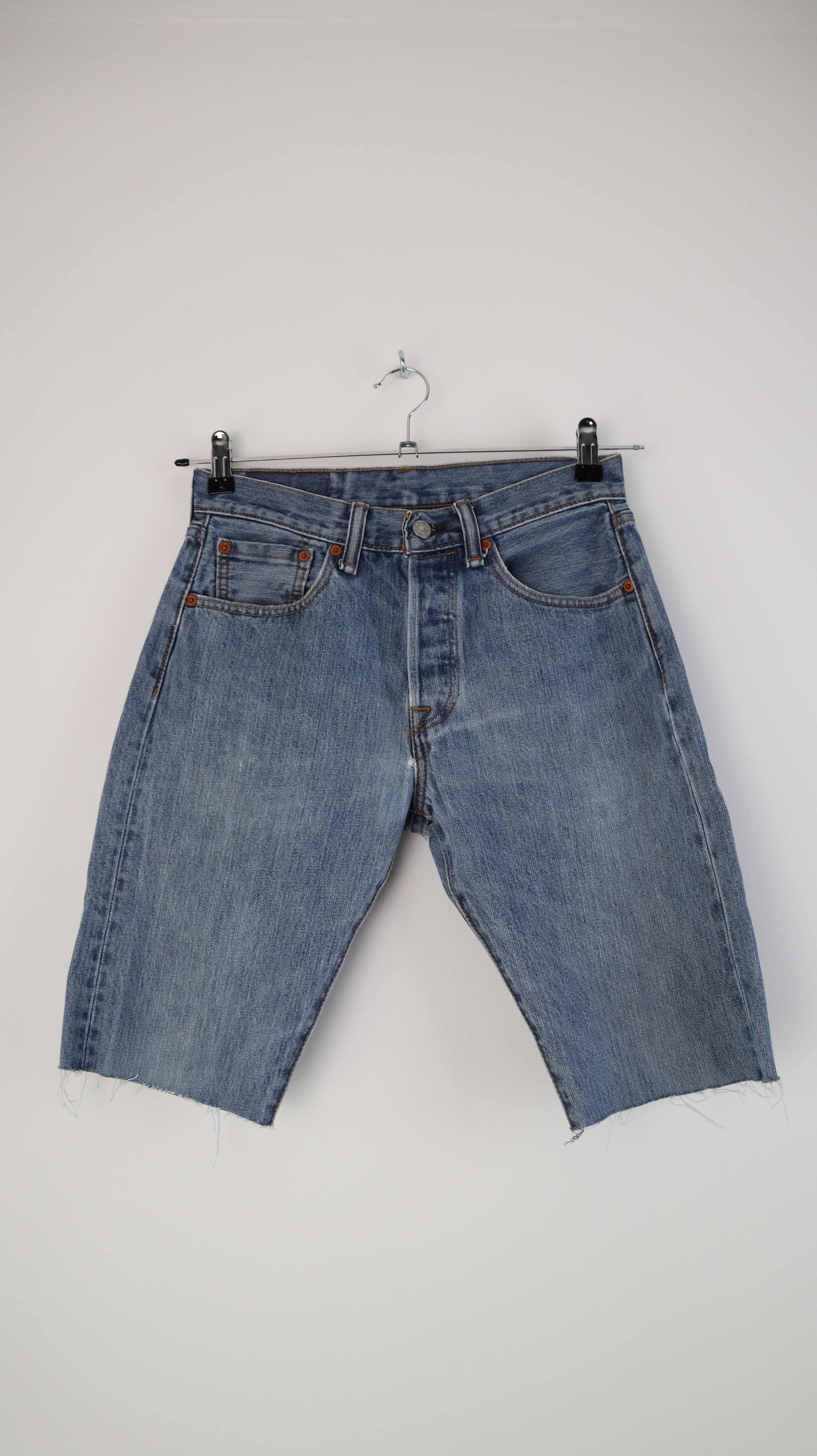 Levis Shorts kurze Hose Jeans denim W28 L30 501 mid waist