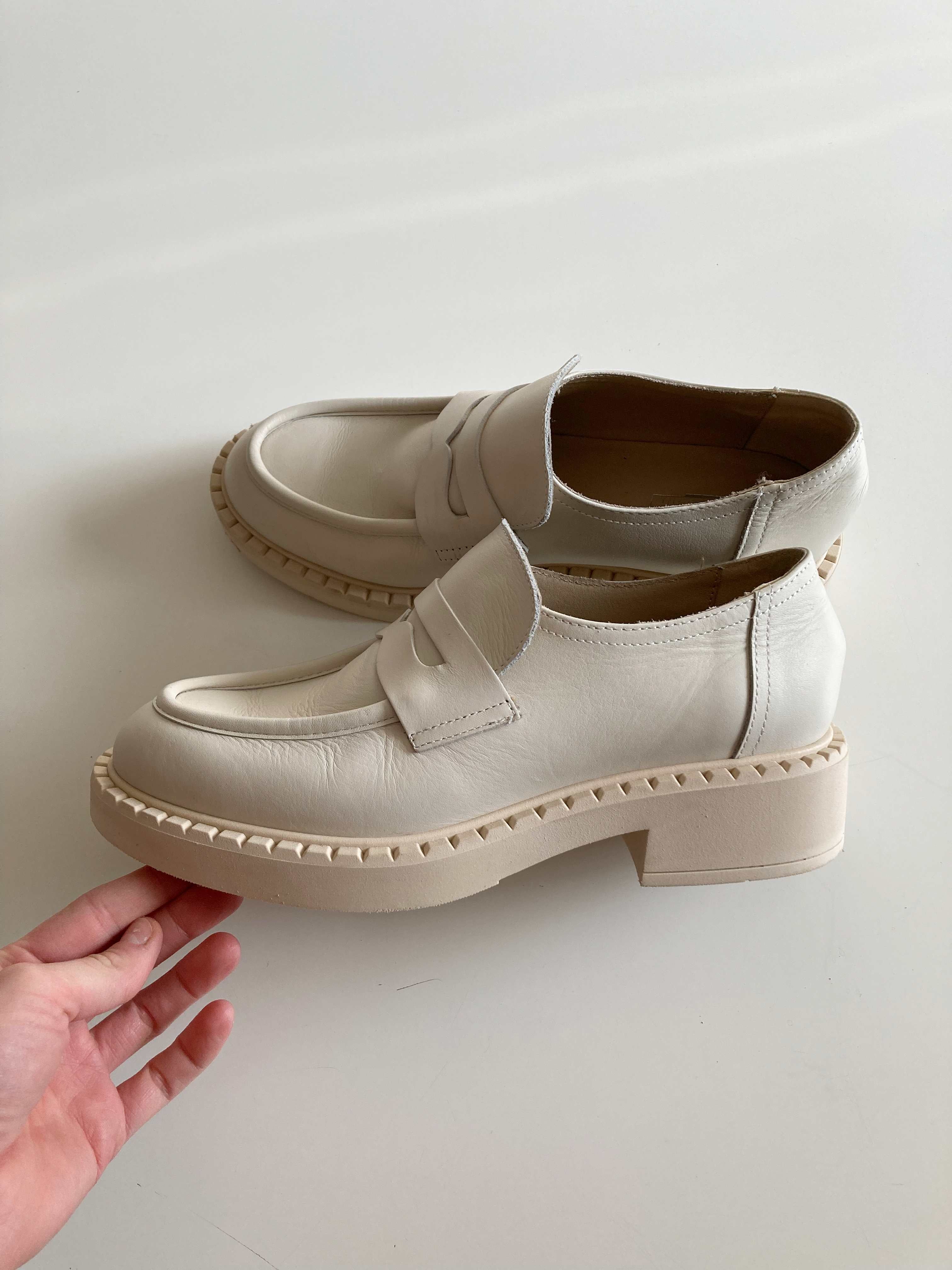 5th Avenue Slipper Mokassins Creme Beige 39 Halbschuhe Nude