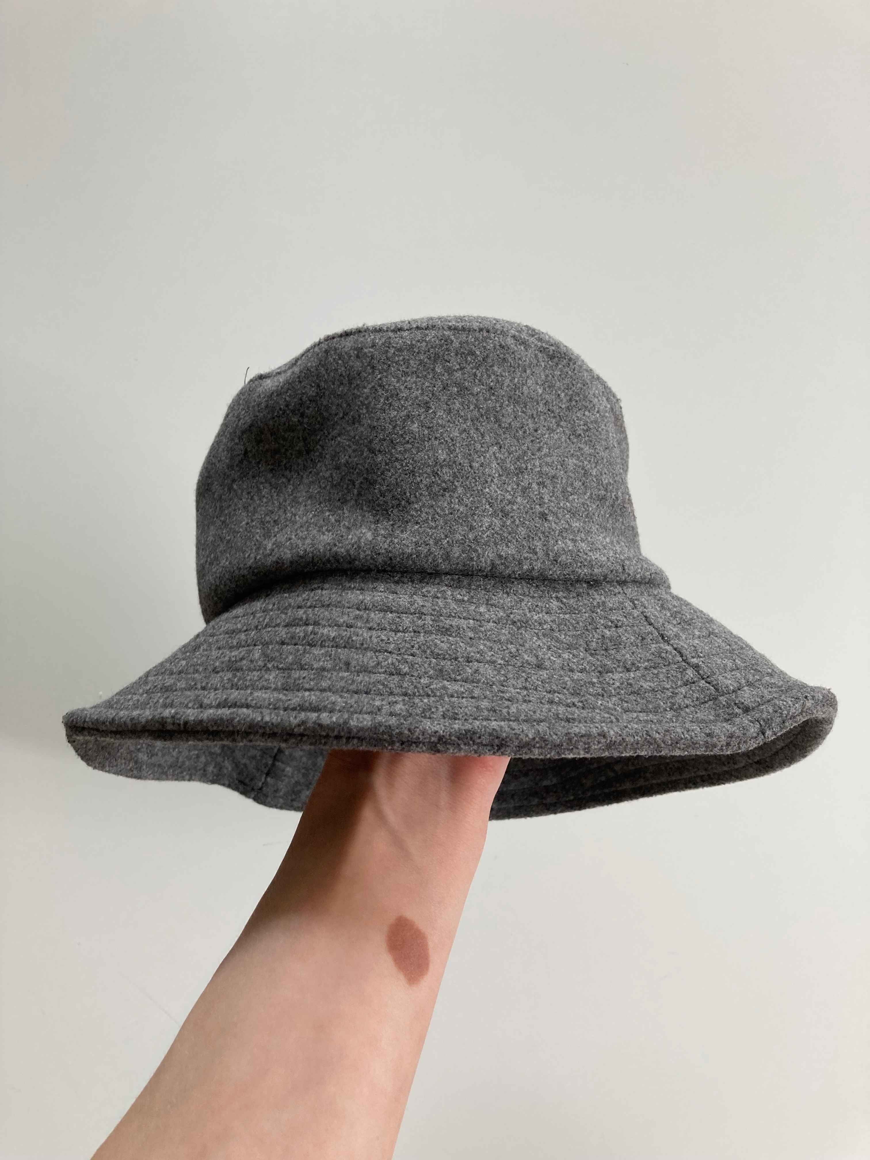 Zara Mütze Hut Kappe Schlapphut M grau Strickhut Anglerhut Bucket hat