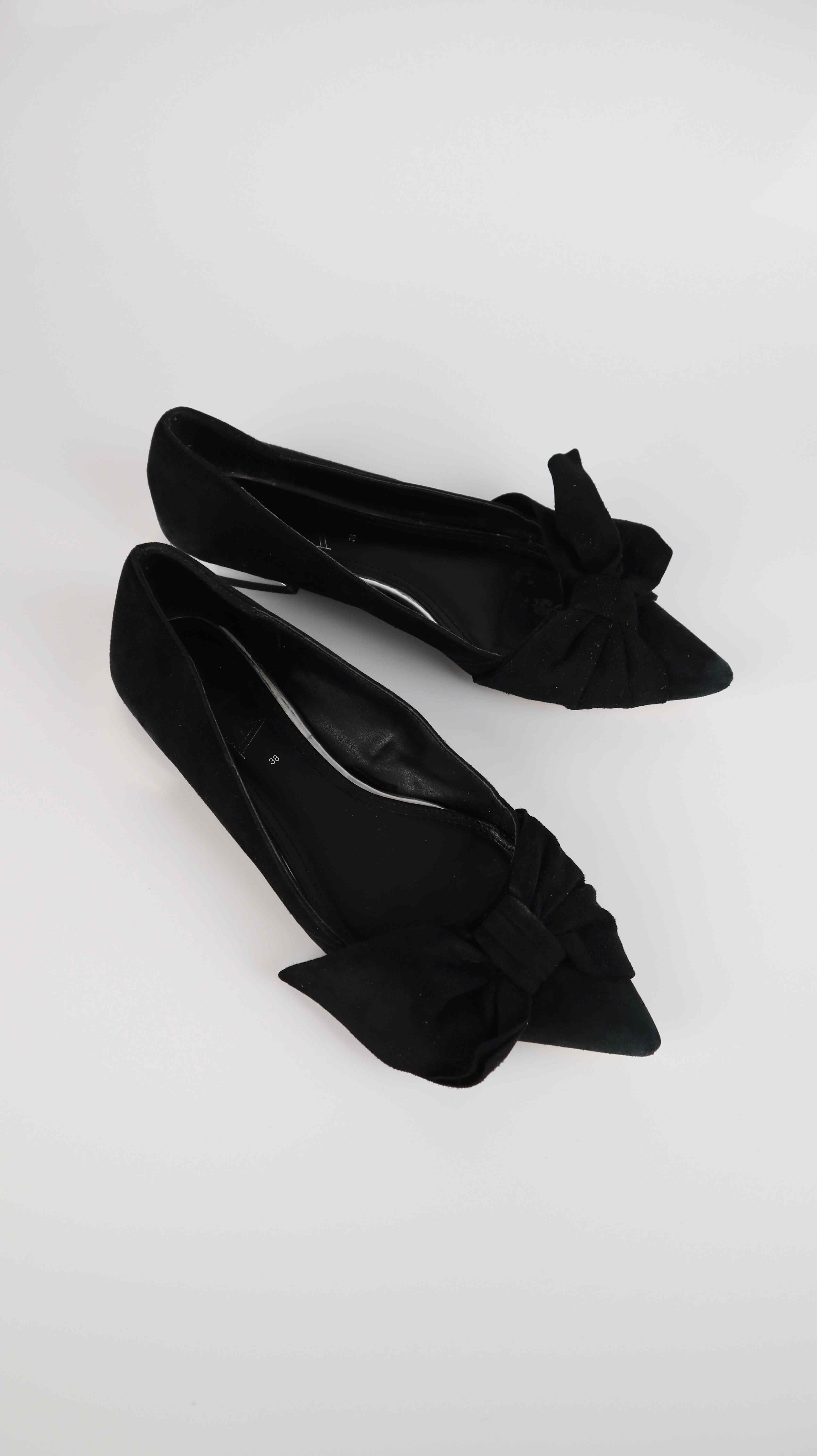 Zara Ballerinas 38 schwarz spitz Schleife Loafer flach