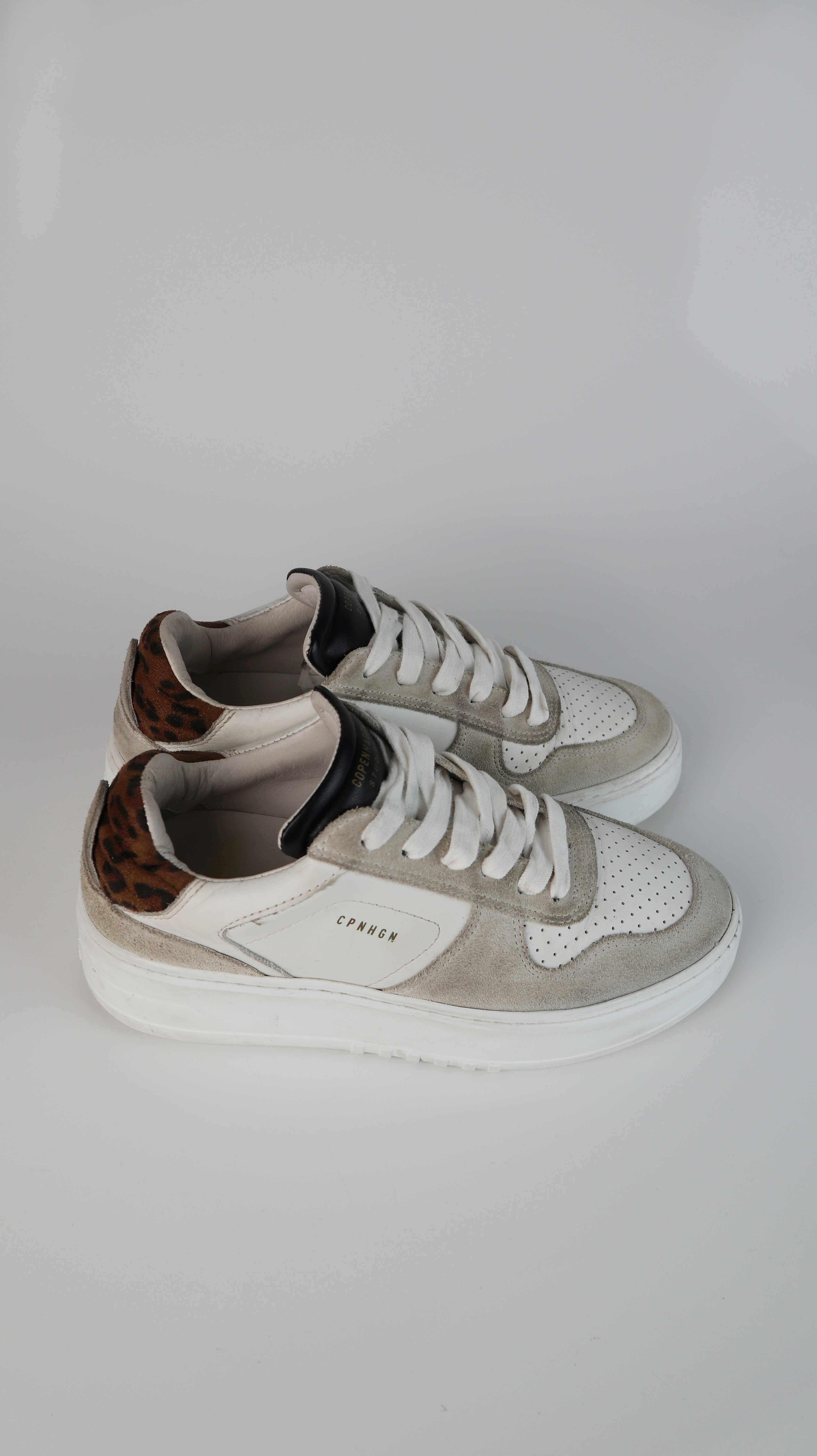 Copenhagen Studios Sneaker 38 Turnschuhe weiß Leo Beige