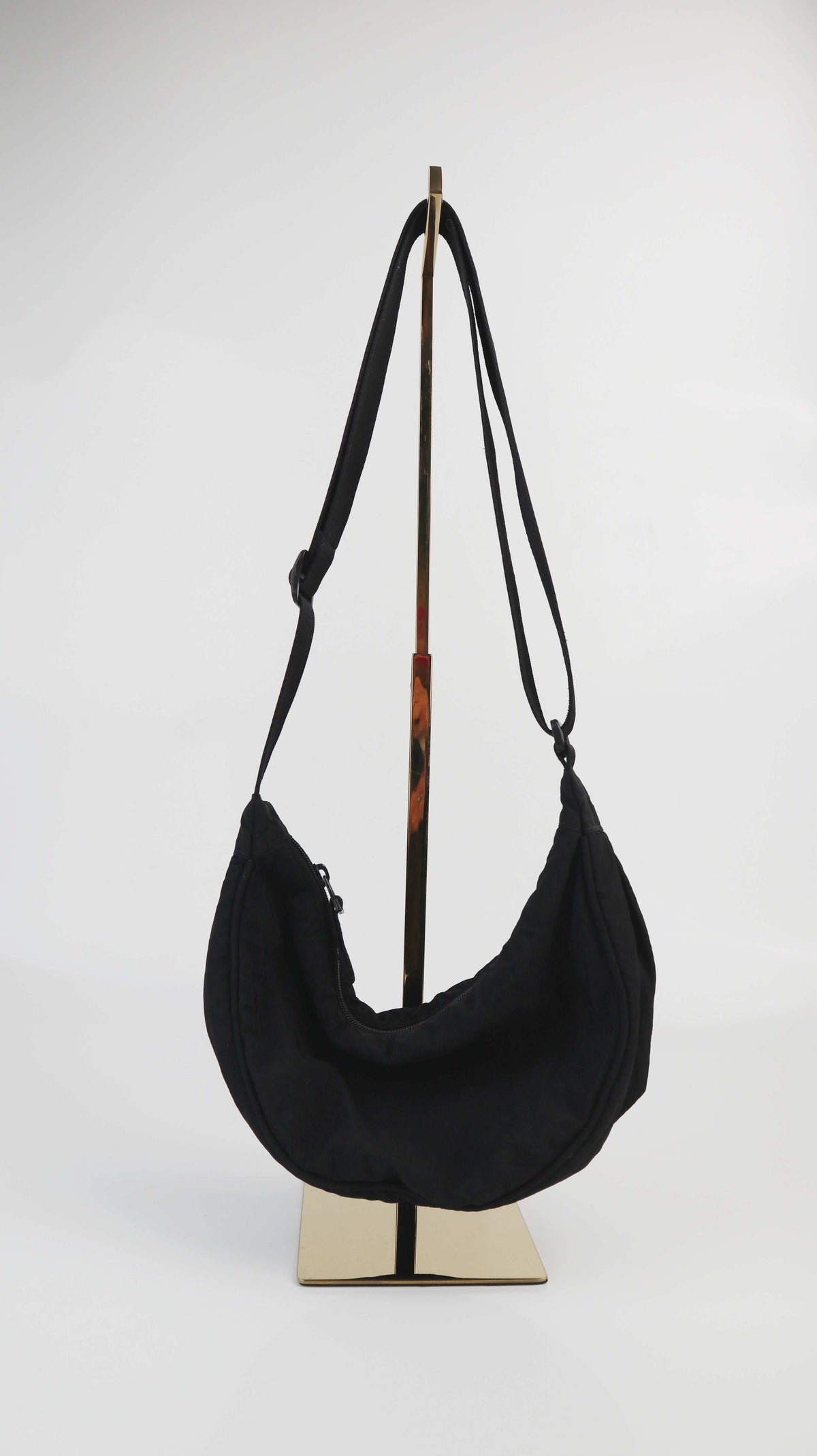 Uniqlo Tasche schwarz Umhängetasche Bauchtasche basic