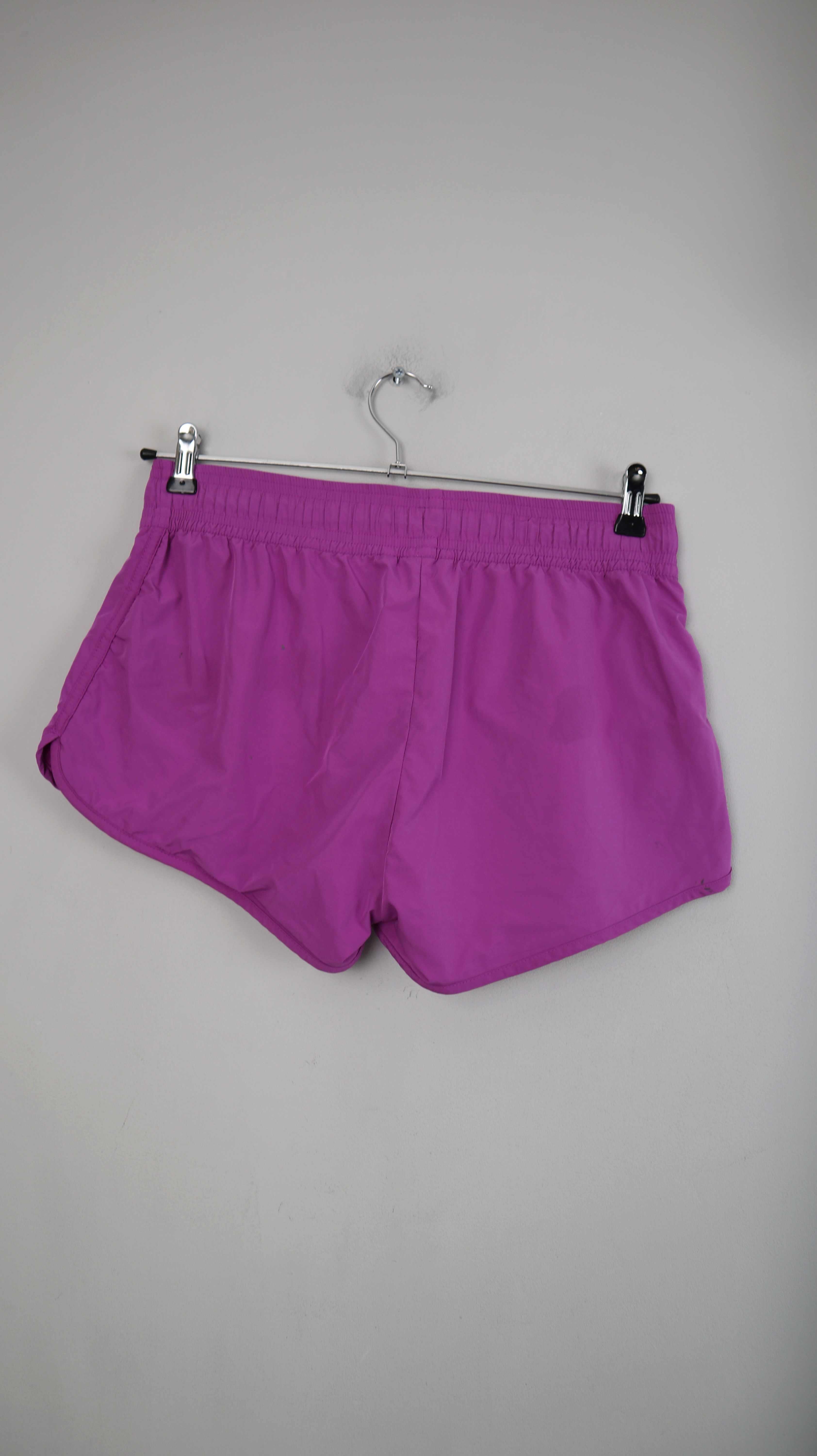 H&M Shorts Lila Sporthose Sportshorts 40 L kurze Hose Sportshorts