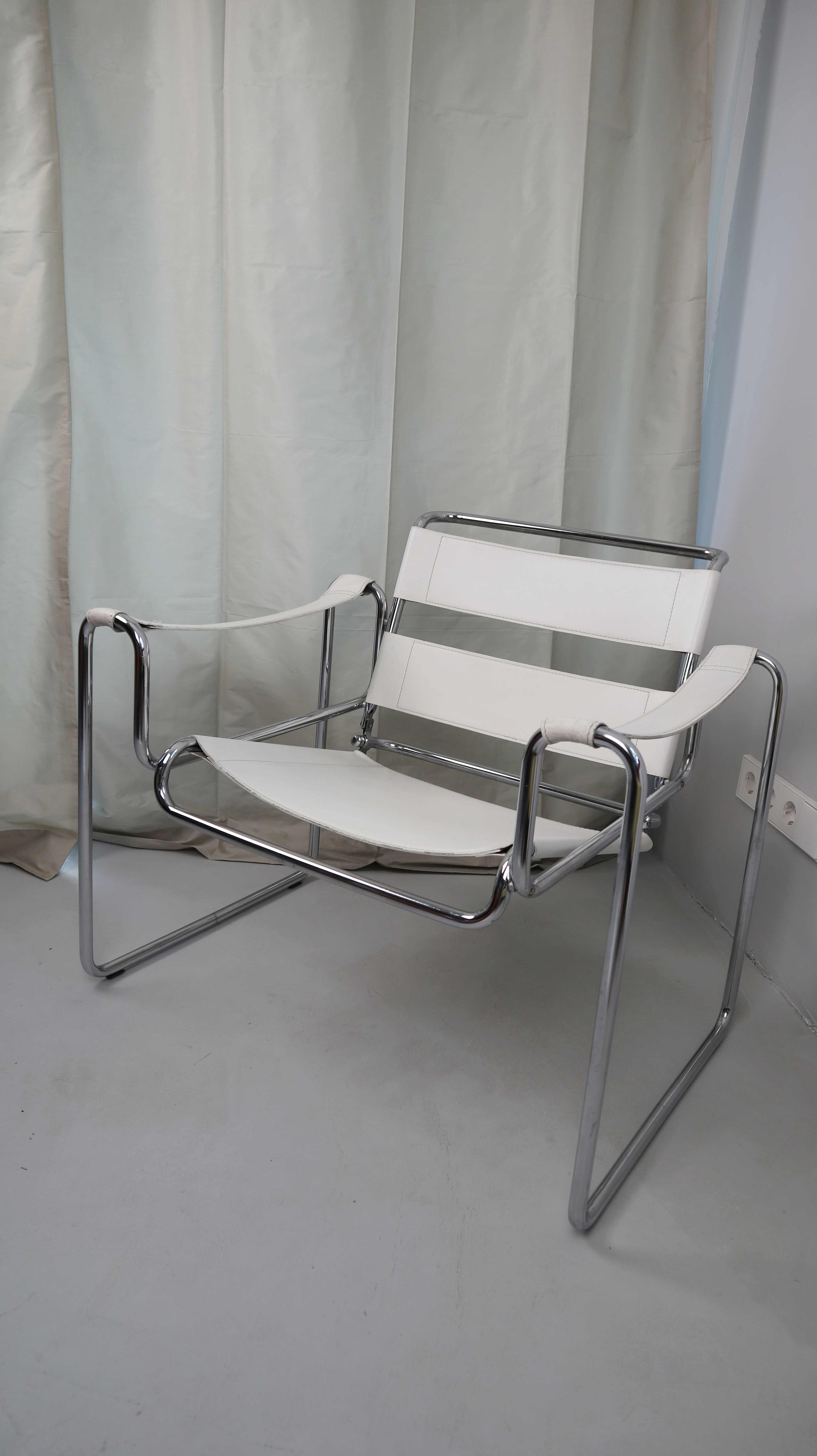 Wassiliy Chair Weiß Stuhl Sessel Knoll International Chrom Stahlrohr Marcel Breuer