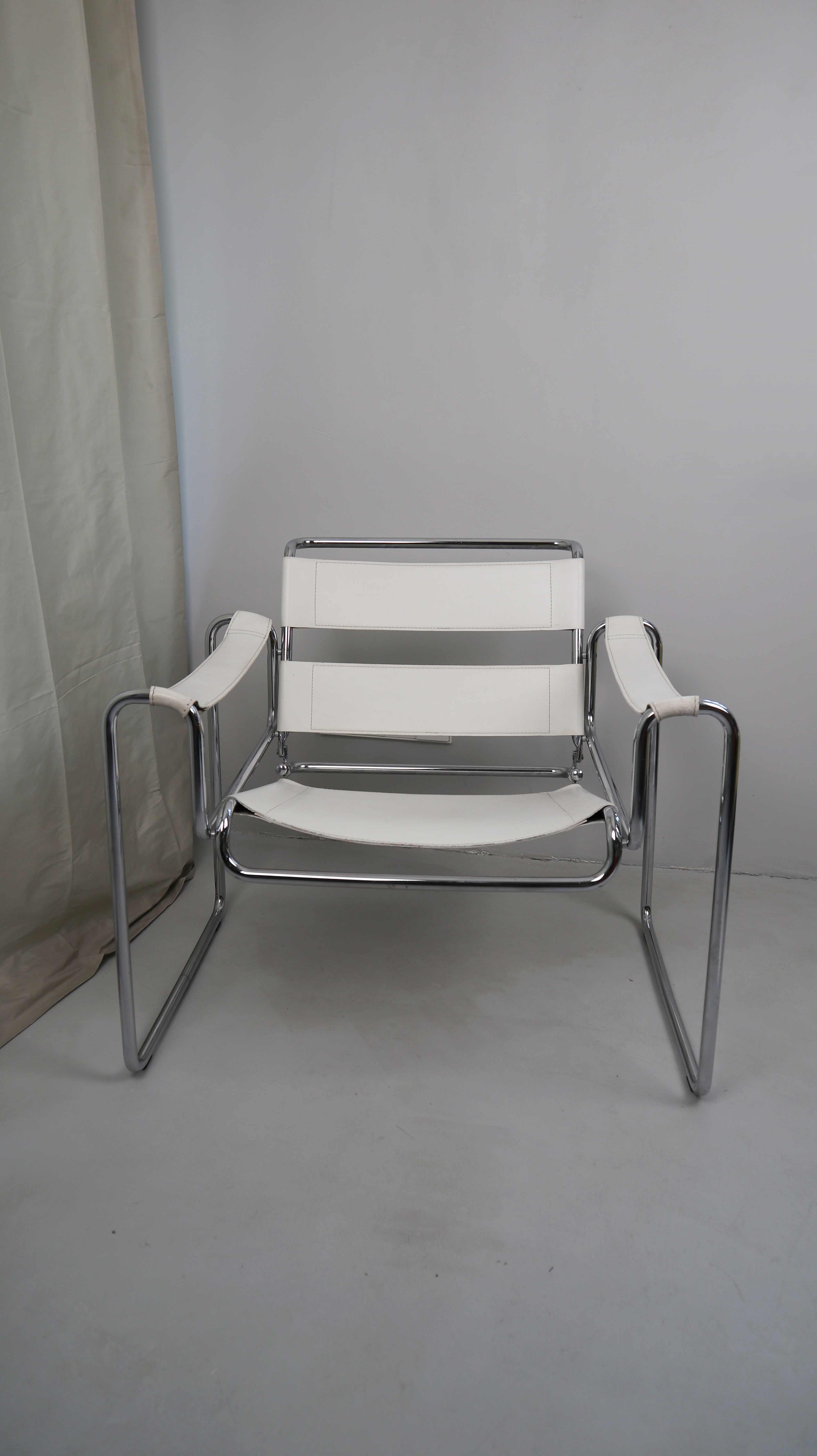 Wassiliy Chair Weiß Stuhl Sessel Knoll International Chrom Stahlrohr Marcel Breuer