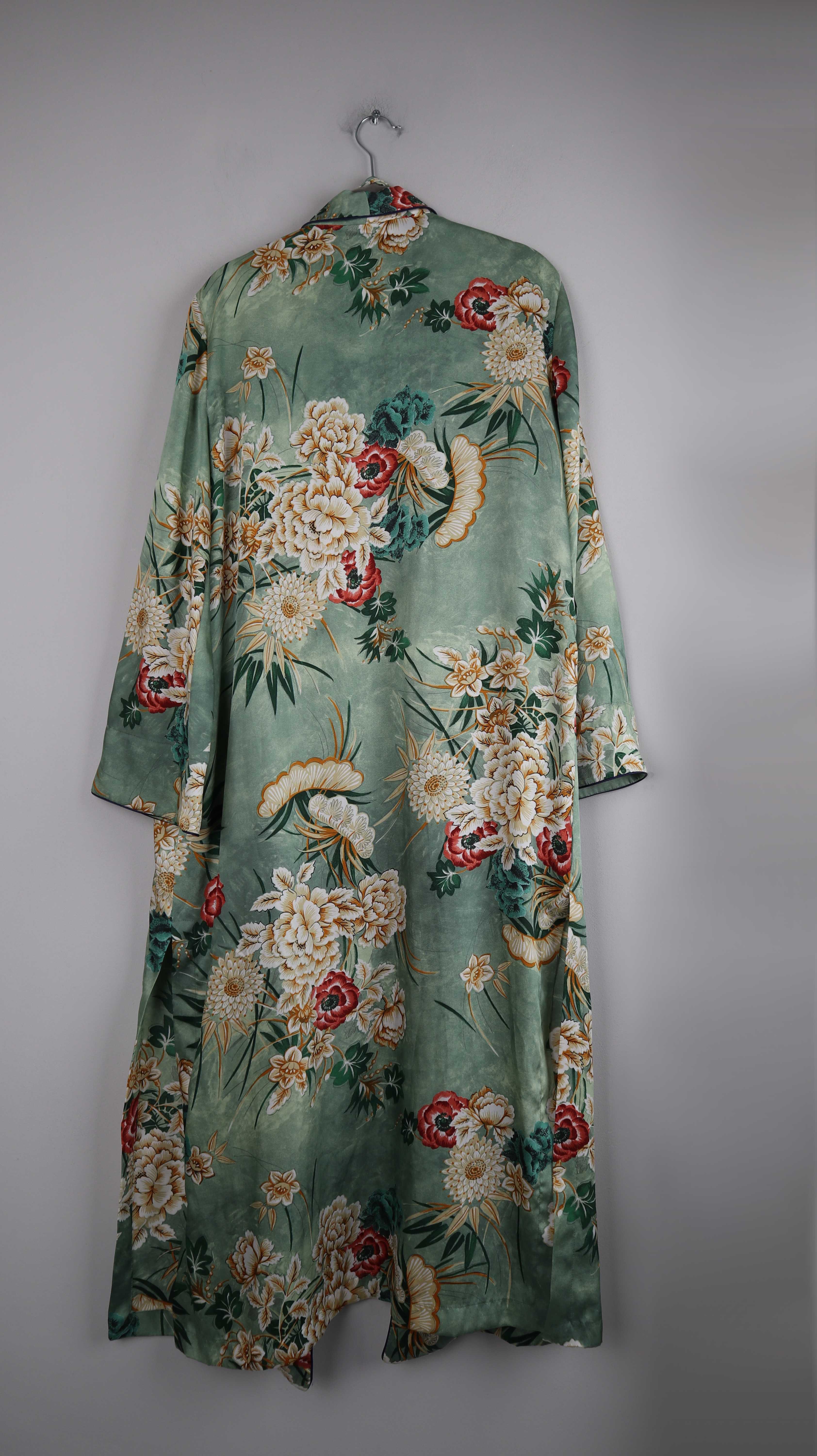 Zara Bademantel Kimono grün 38 M asiatisch Morgenmantel