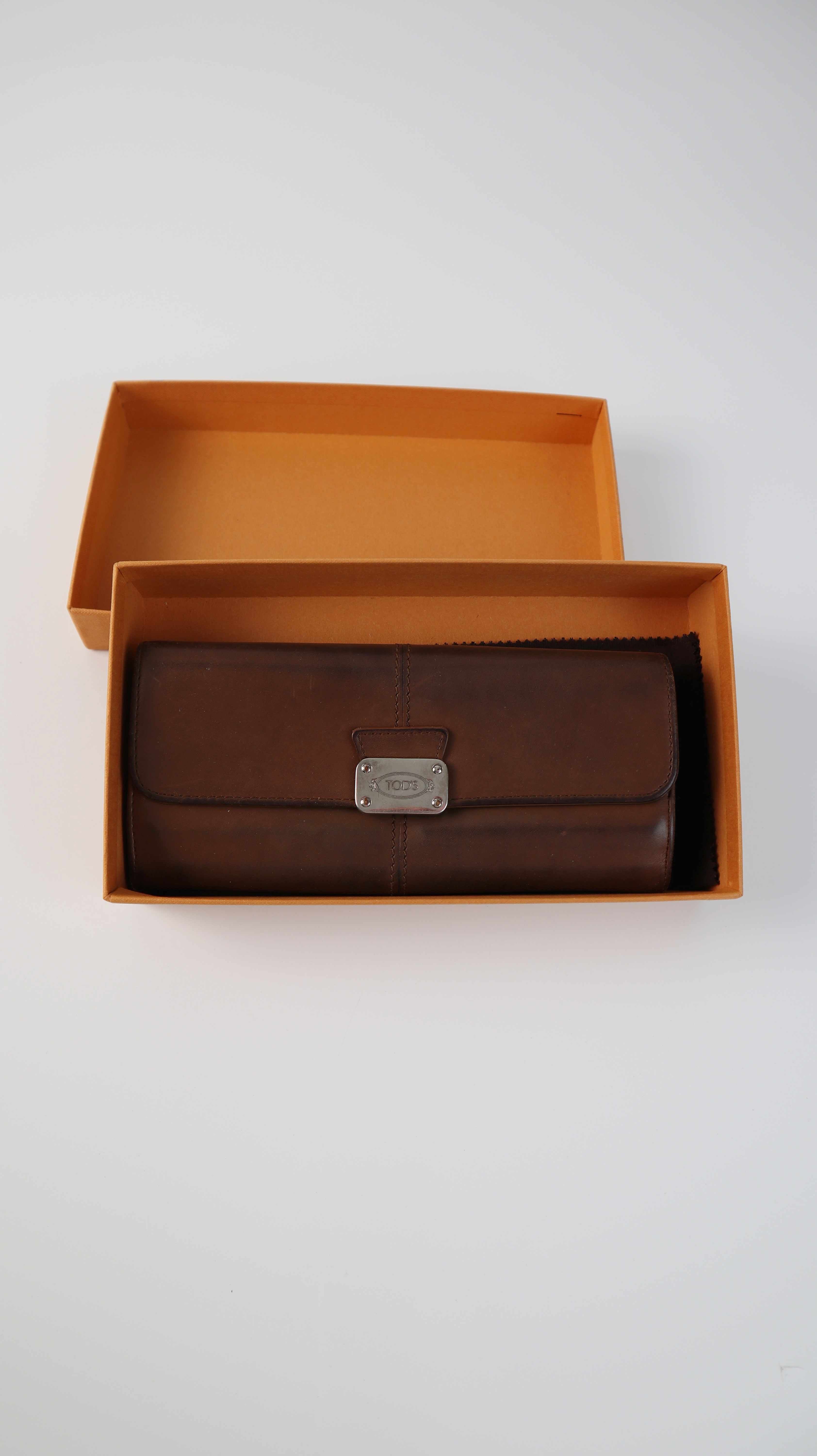 Tods Portemonnaie Geldbörse Ledergeldbörse braun Brieftasche