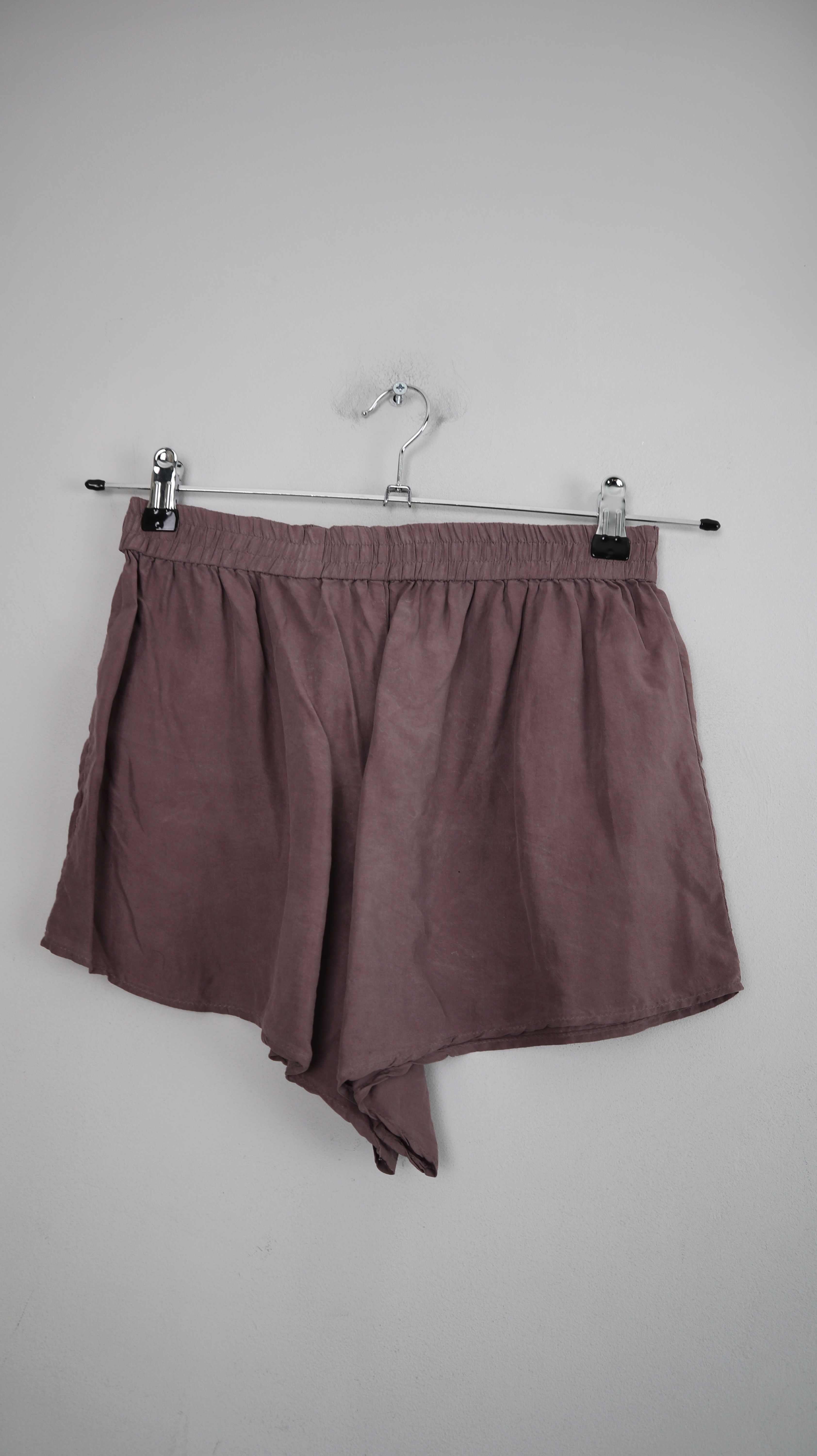 Shorts kurze Hose lila Flieder Alberto Fabiani 40 42 Seide Seidenshorts