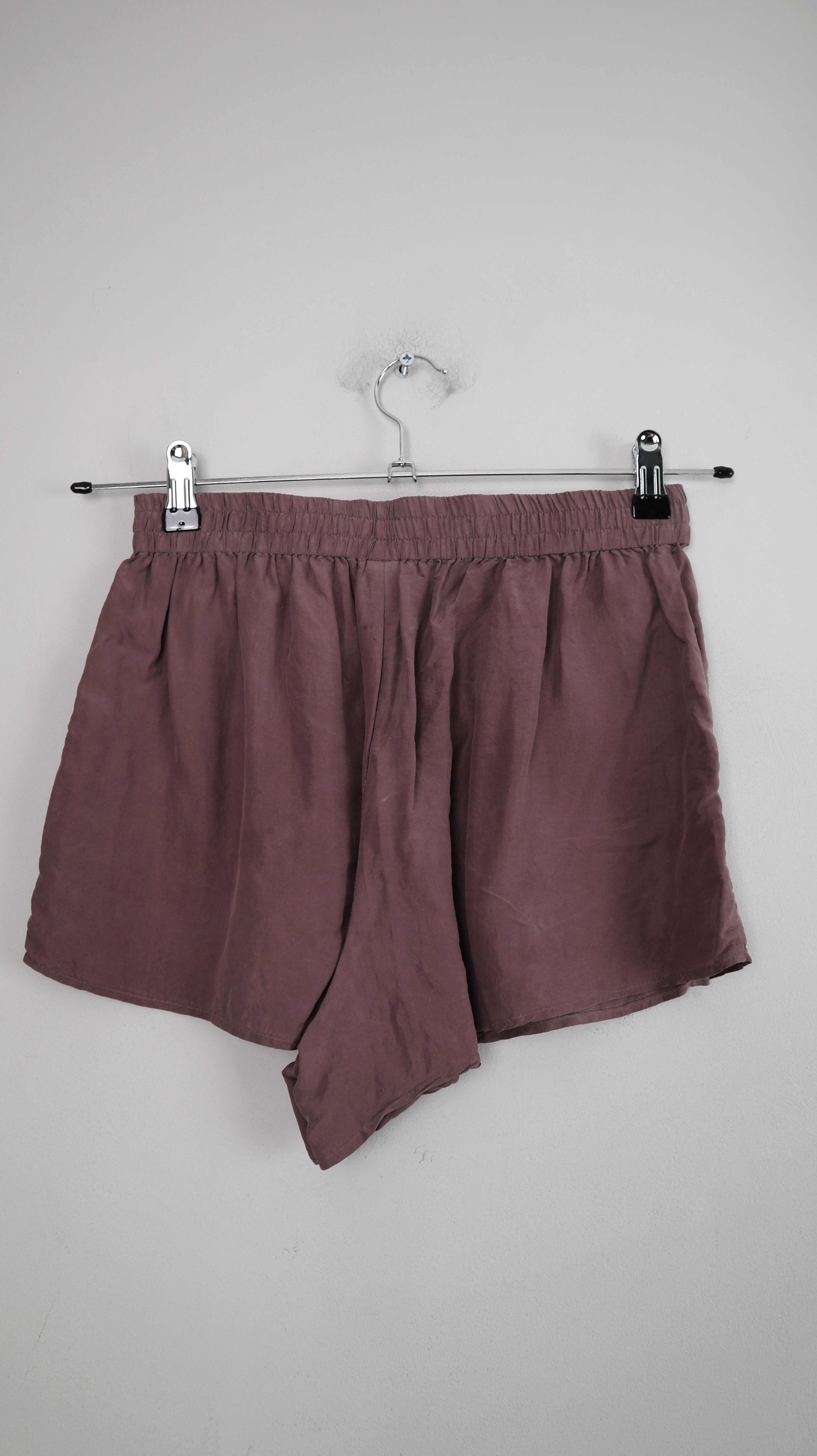 Shorts kurze Hose lila Flieder Alberto Fabiani 40 42 Seide Seidenshorts