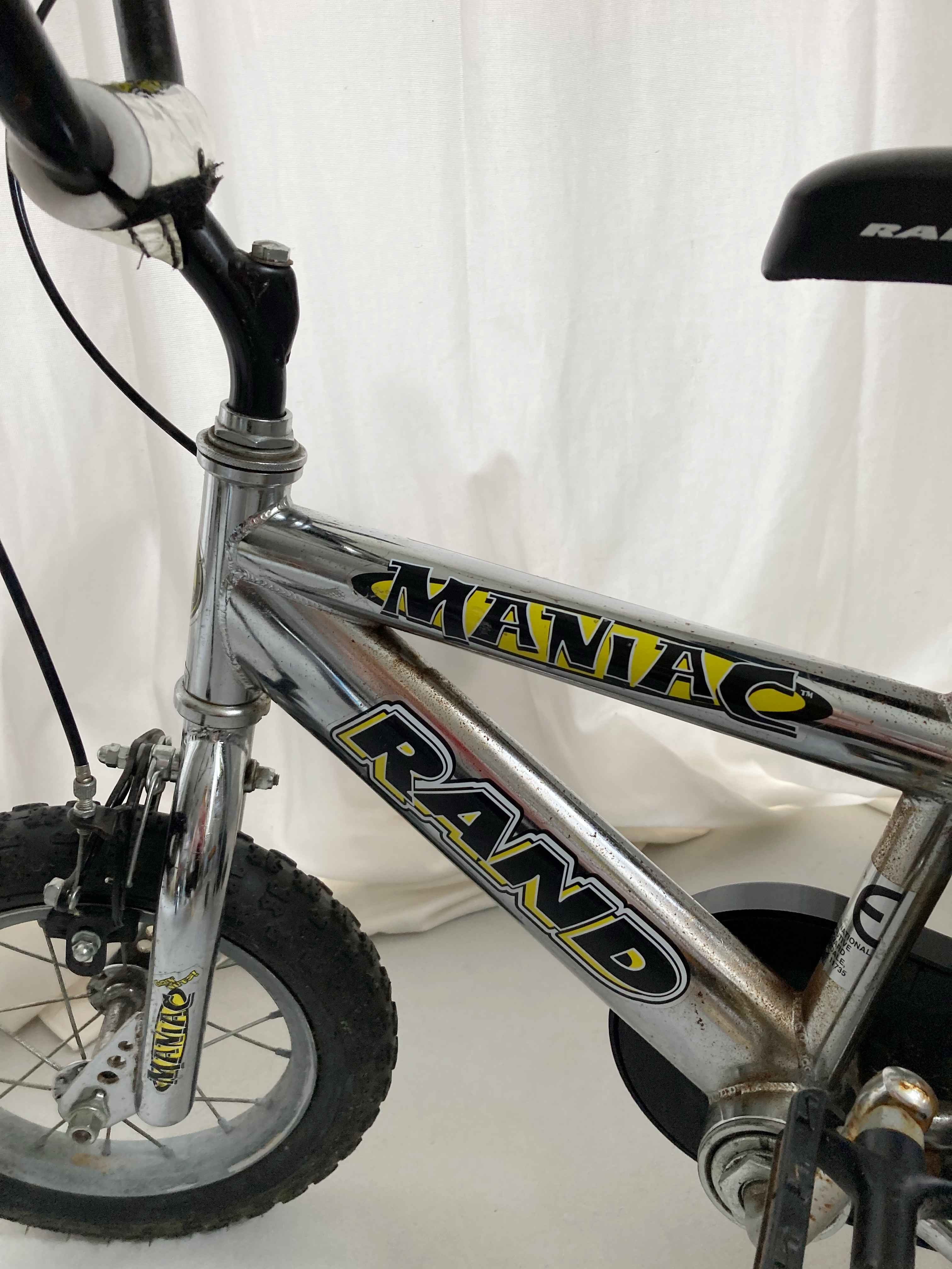 Maniac Rand 16 Zoll Kinderfahrrad Stützräder Silber Grau