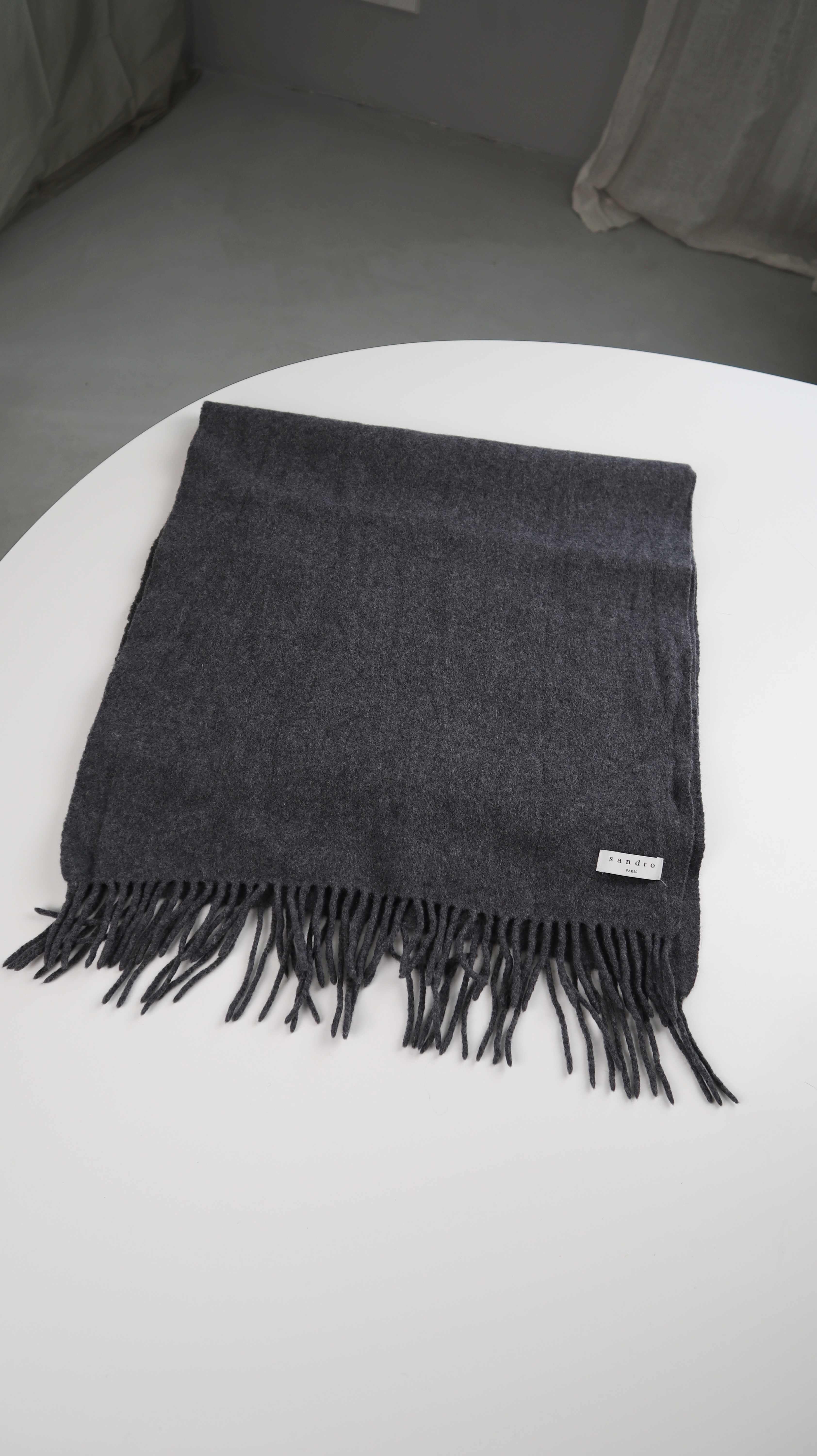 Sandro Paris Schal Grau Wolle Fransen Strickschal Cashmere Wollschal